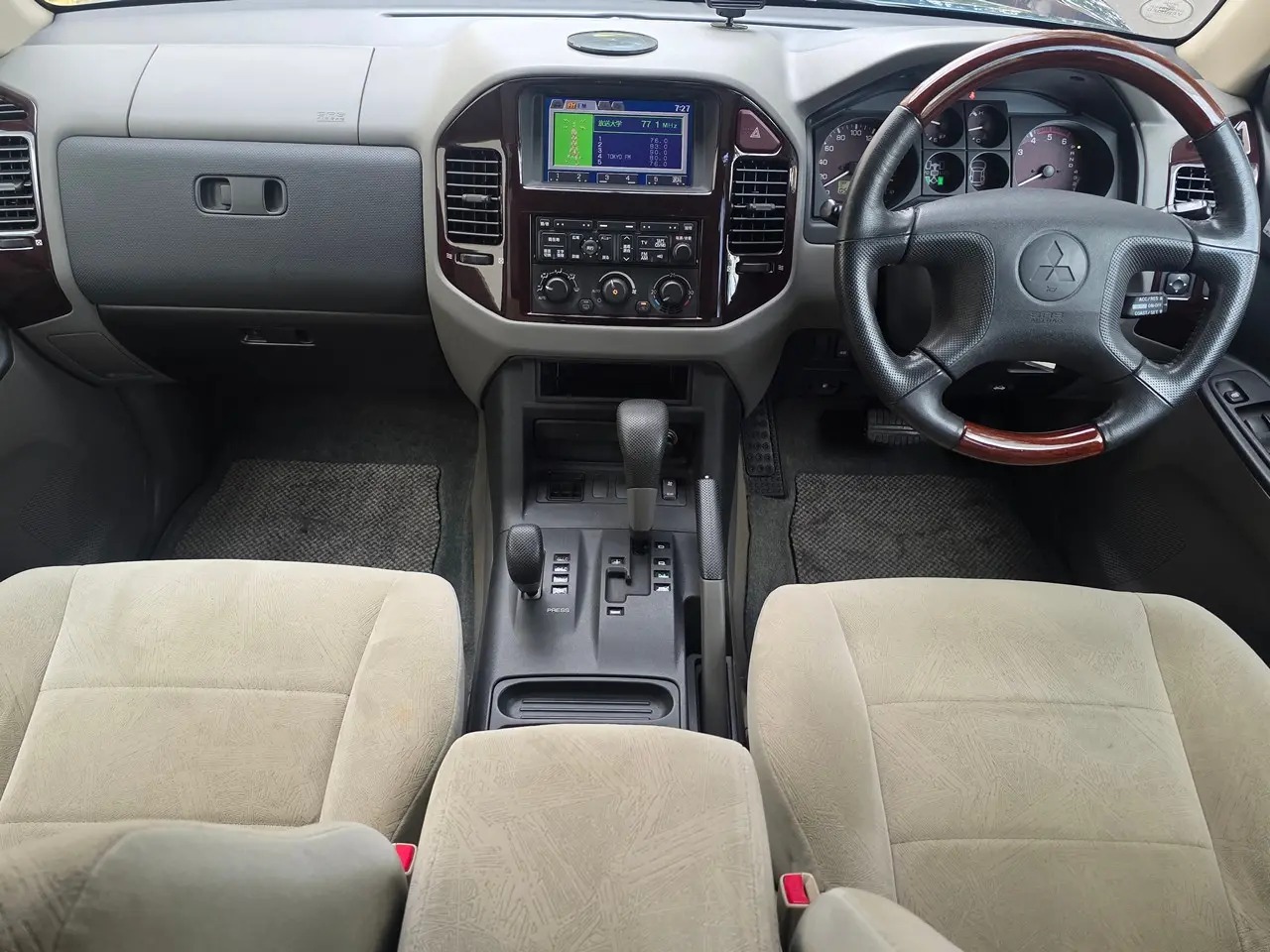 1999 Mitsubishi Pajero Exceed