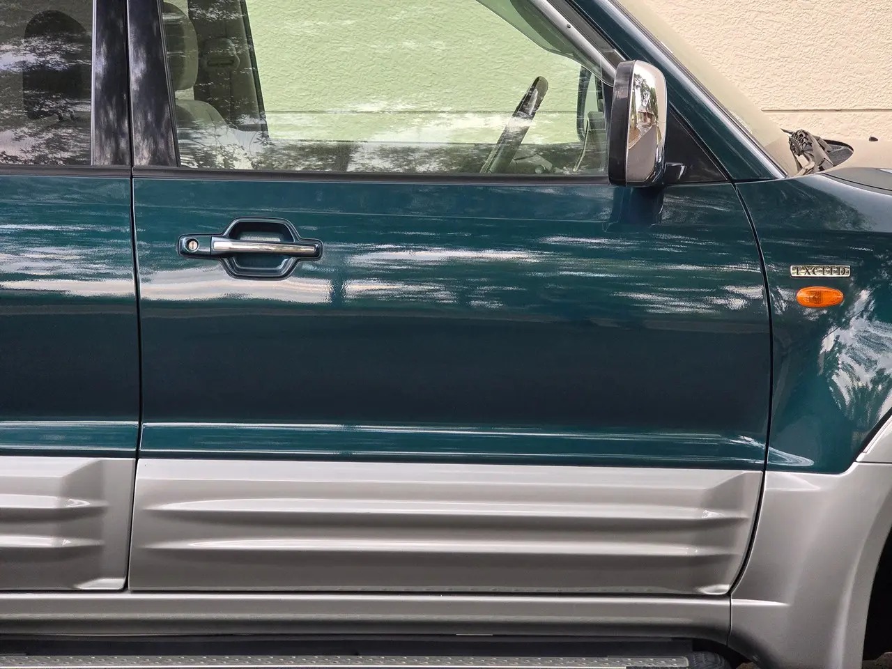 1999 Mitsubishi Pajero Exceed