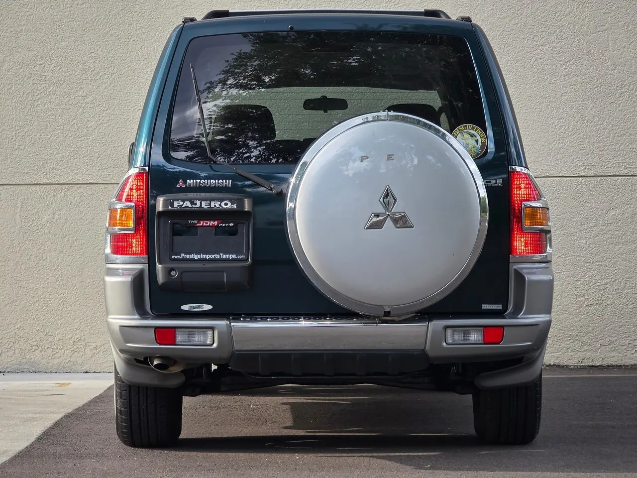 1999 Mitsubishi Pajero Exceed - 4