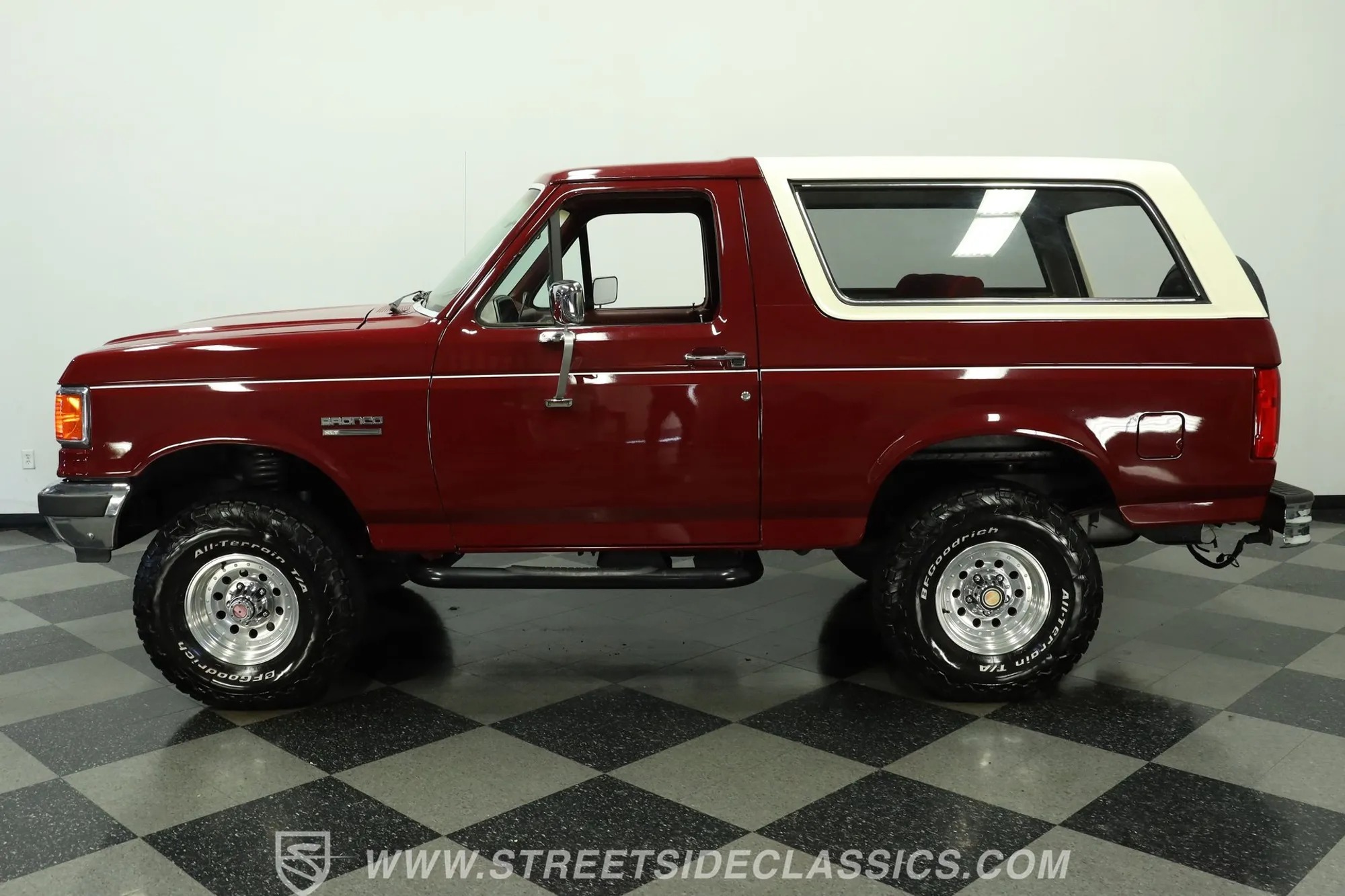 1990 Ford Bronco XLT 4×4 - 2