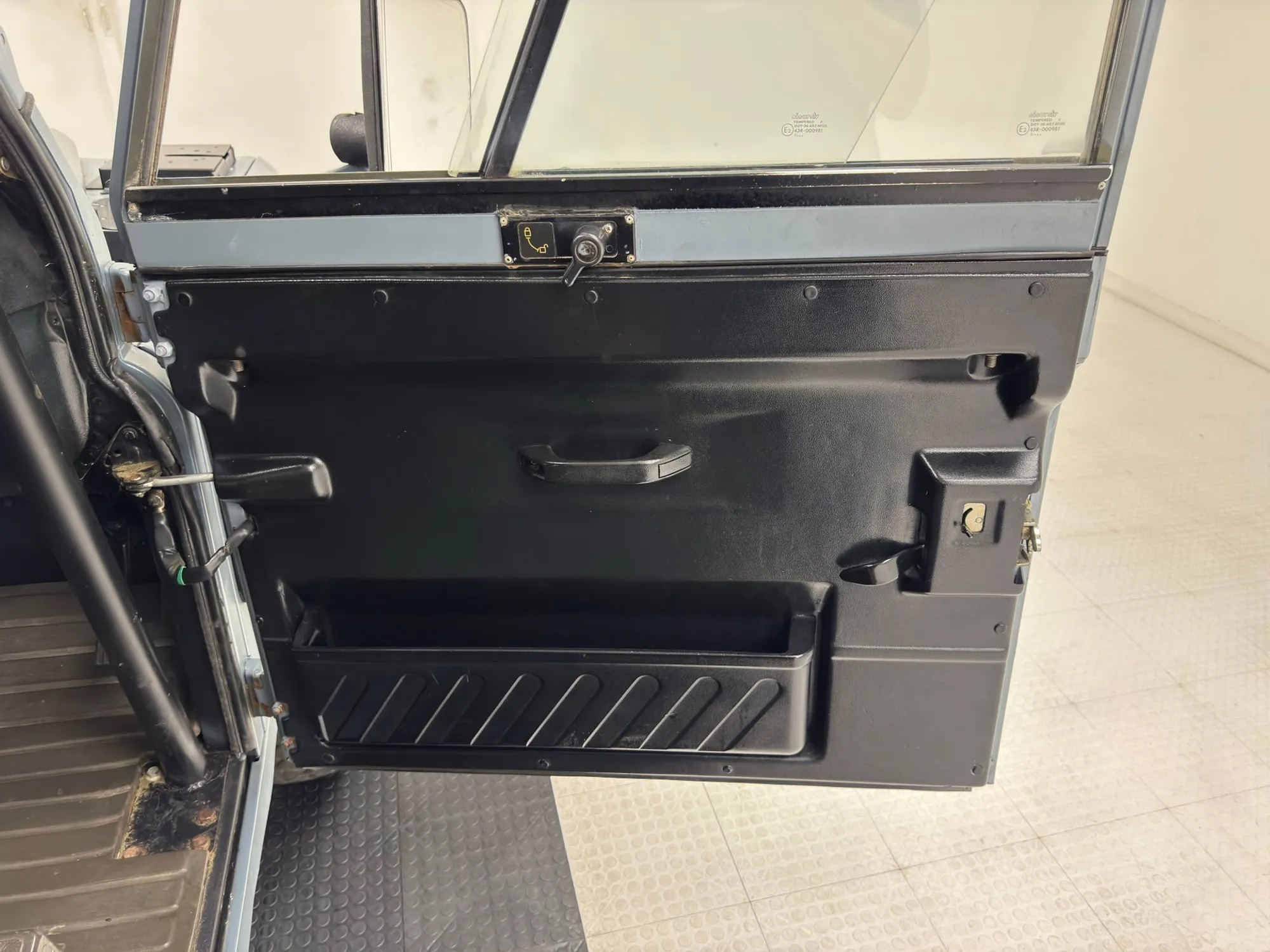 1998 Land Rover Defender 110