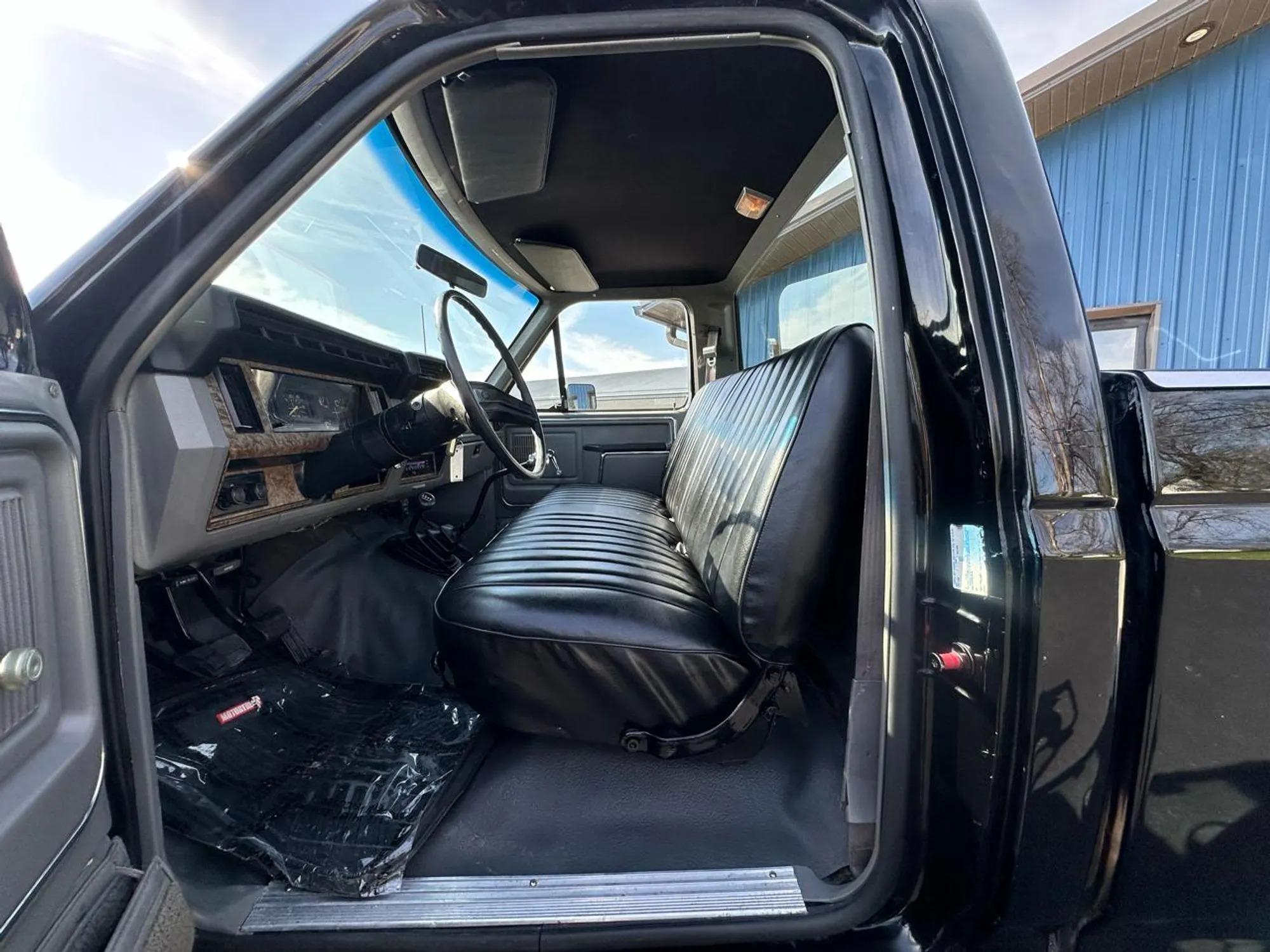 1986 Ford F-350 XL