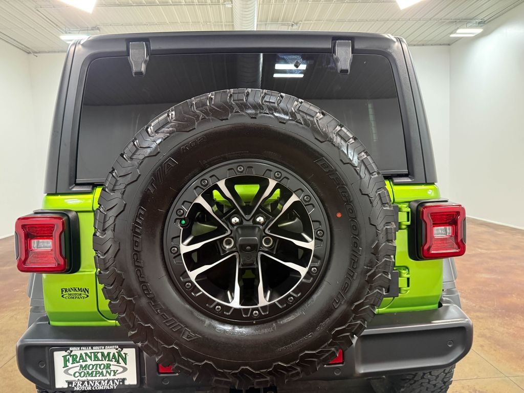 2025 Jeep Wrangler Willys - 2