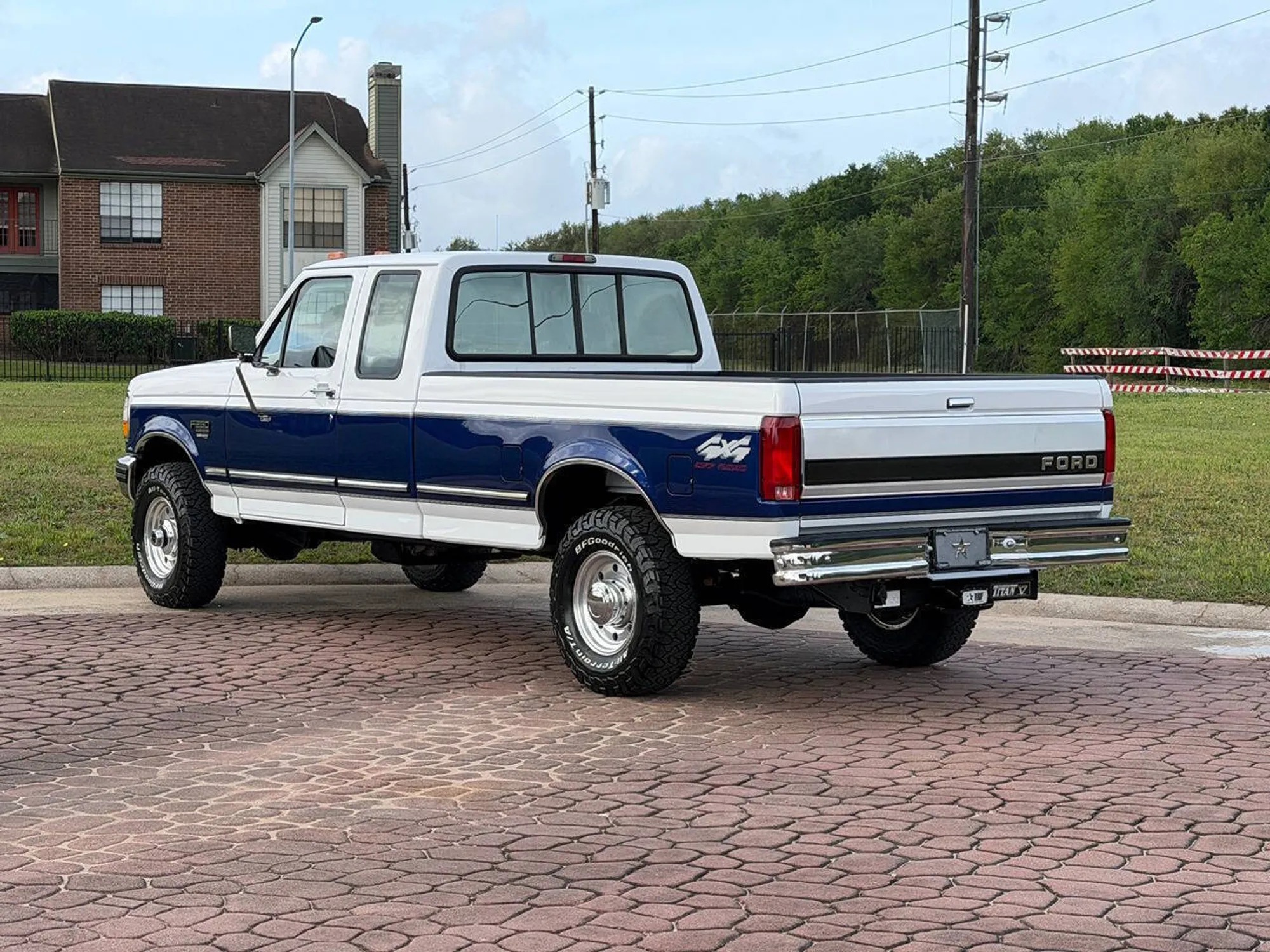 62k-Mile 1996 Ford F-250 XLT Extended Cab - 3