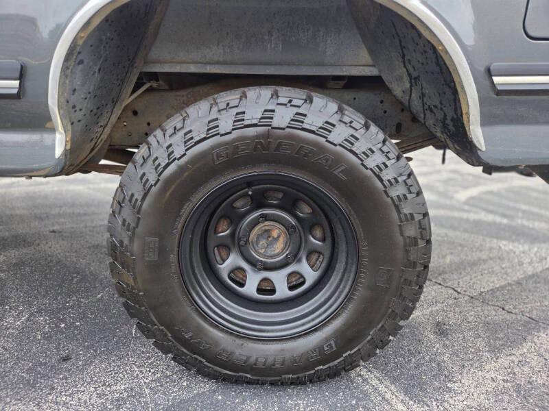 30k-Mile 1990 Ford F-150 XL