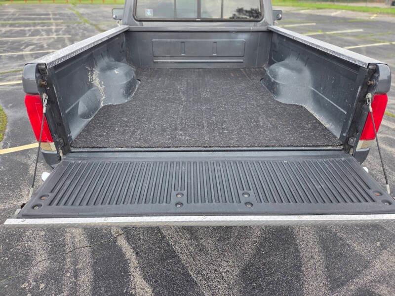 30k-Mile 1990 Ford F-150 XL