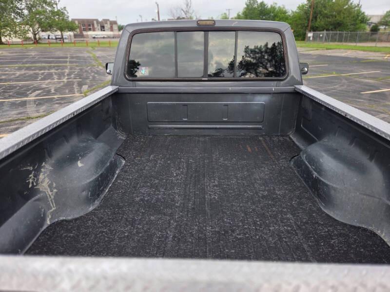 30k-Mile 1990 Ford F-150 XL