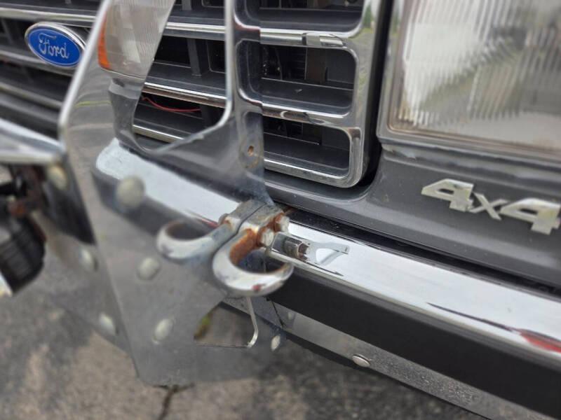 30k-Mile 1990 Ford F-150 XL