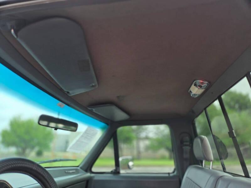 30k-Mile 1990 Ford F-150 XL