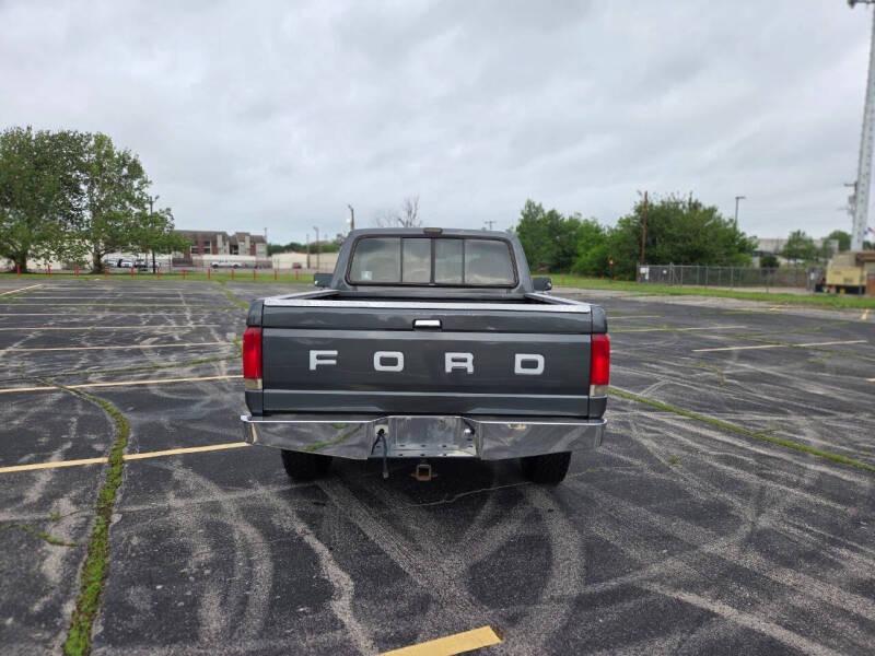 30k-Mile 1990 Ford F-150 XL