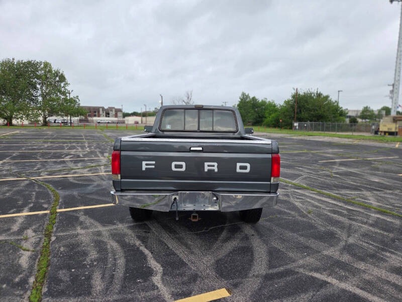 30k-Mile 1990 Ford F-150 XLT Lariat