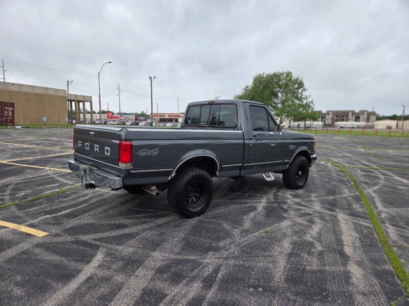 30k-Mile 1990 Ford F-150 XLT Lariat