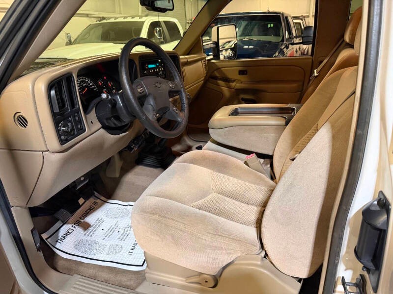 2003 Chevrolet Silverado 3500 LS