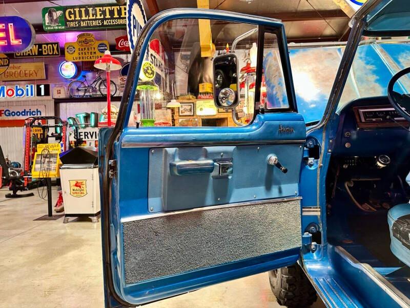 1970 Dodge D200 Adventurer Pickup