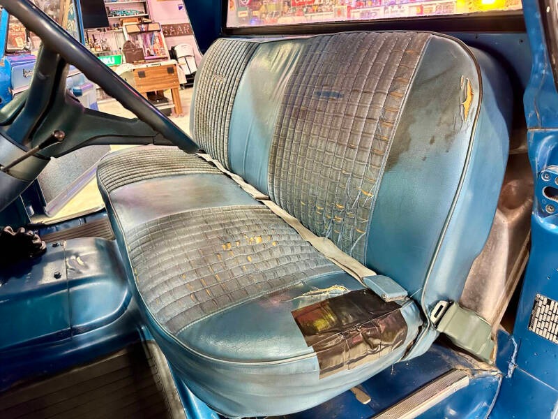 1970 Dodge D200 Pickup