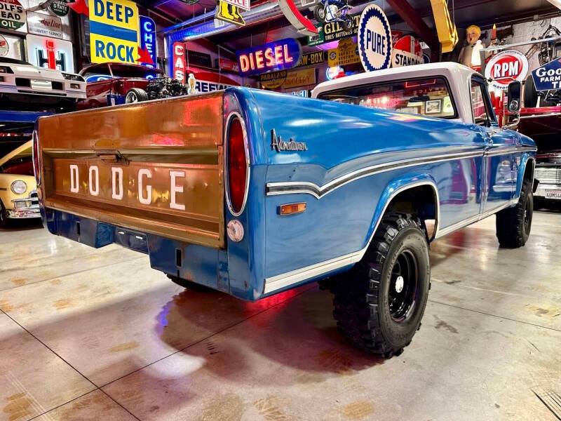 1970 Dodge D200 Pickup - 5