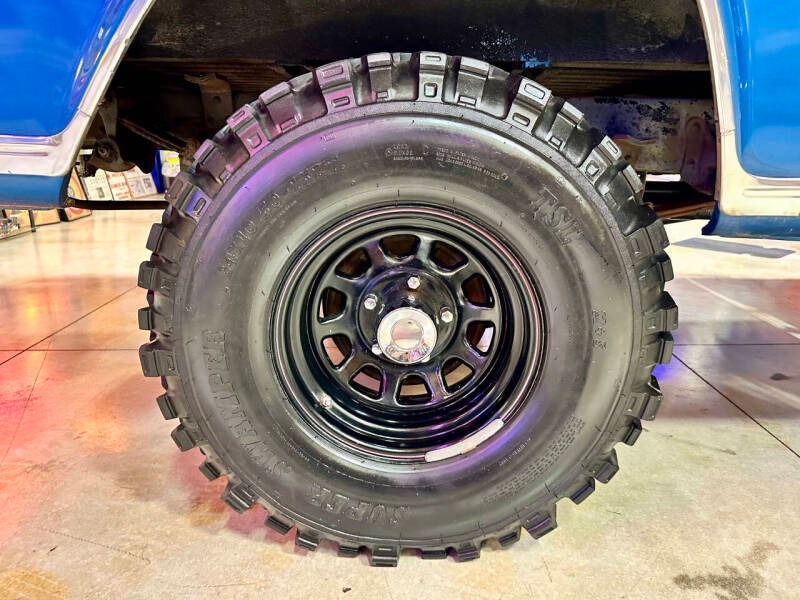 1970 Dodge D200 Pickup