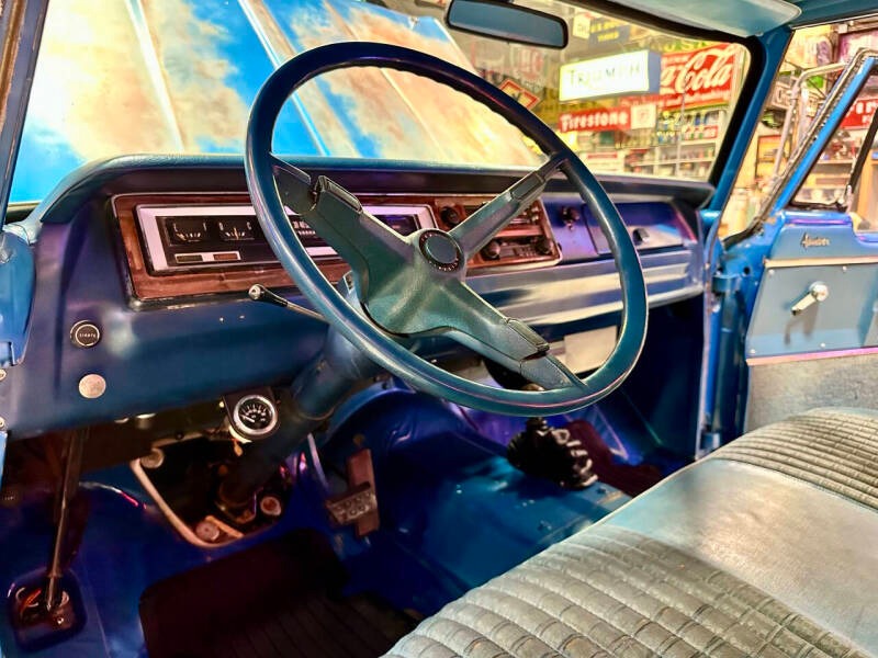 1970 Dodge D200 Pickup