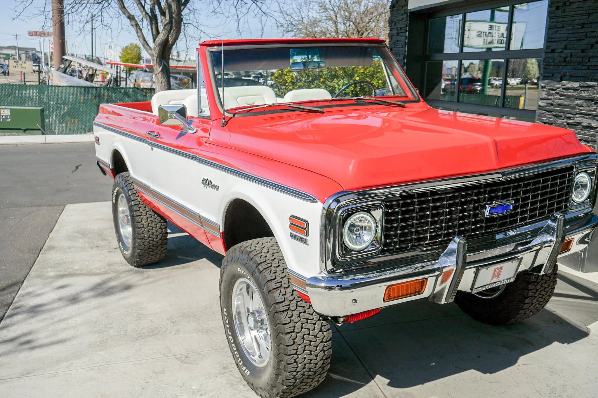 LS2-Powered 1971 Chevrolet K5 Blazer