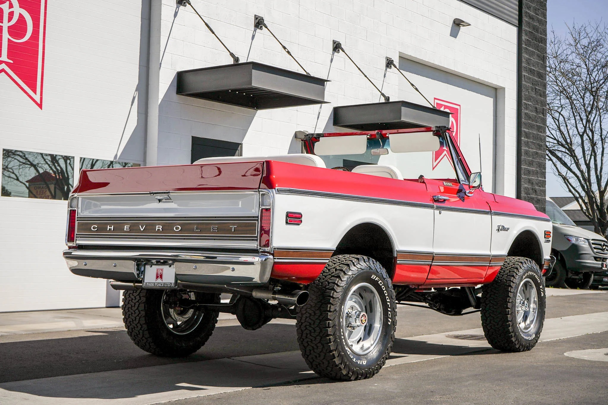 LS2-Powered 1971 Chevrolet K5 Blazer