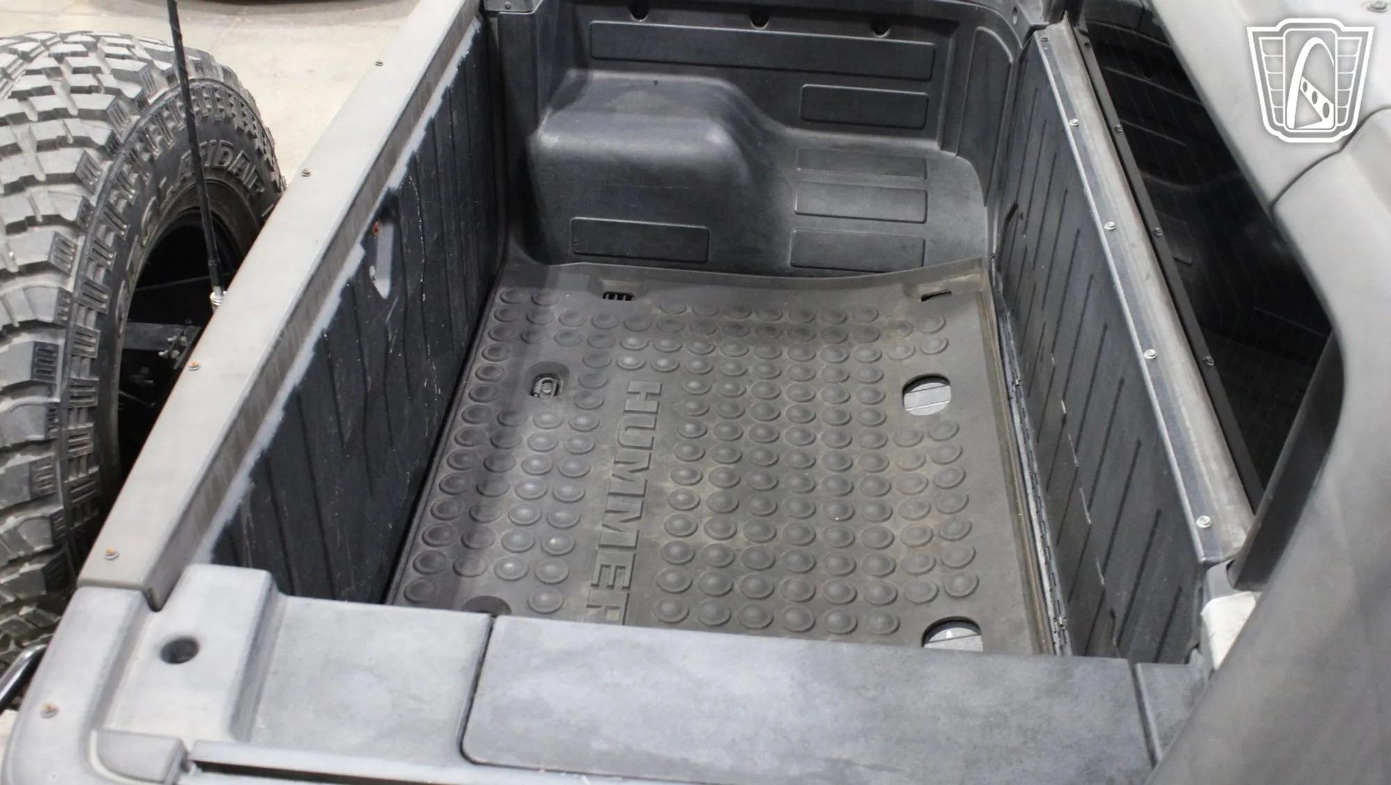 2005 Hummer H2 SUT