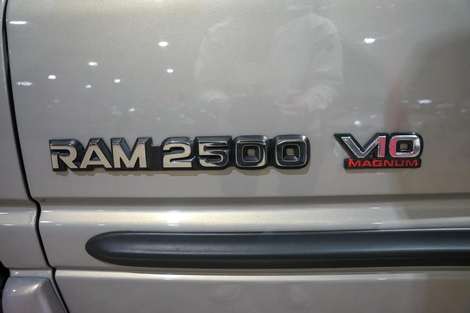 11k-Mile 1998 Dodge Ram 2500 Laramie SLT