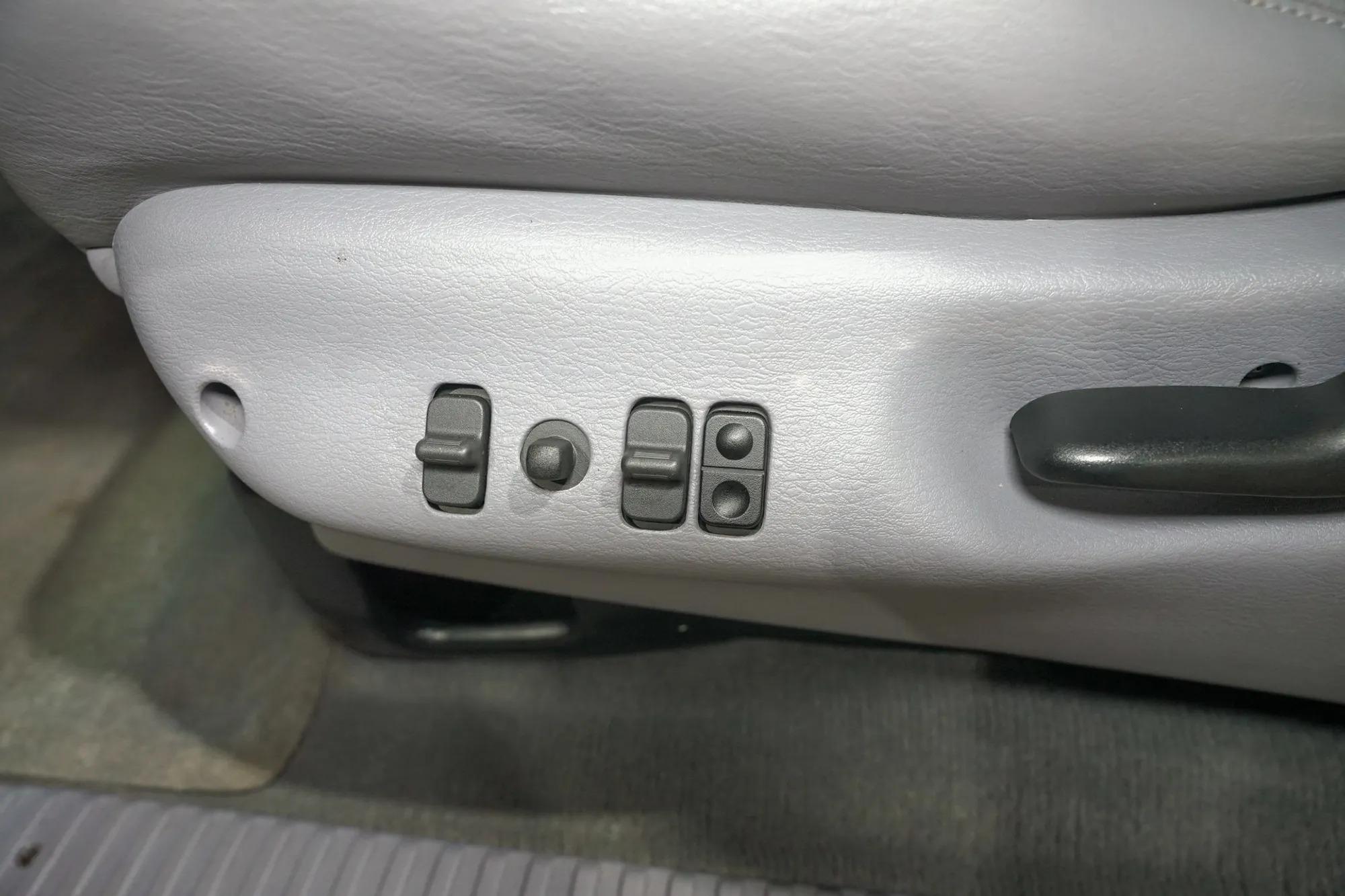 11k-Mile 1998 Dodge Ram 2500 Laramie SLT