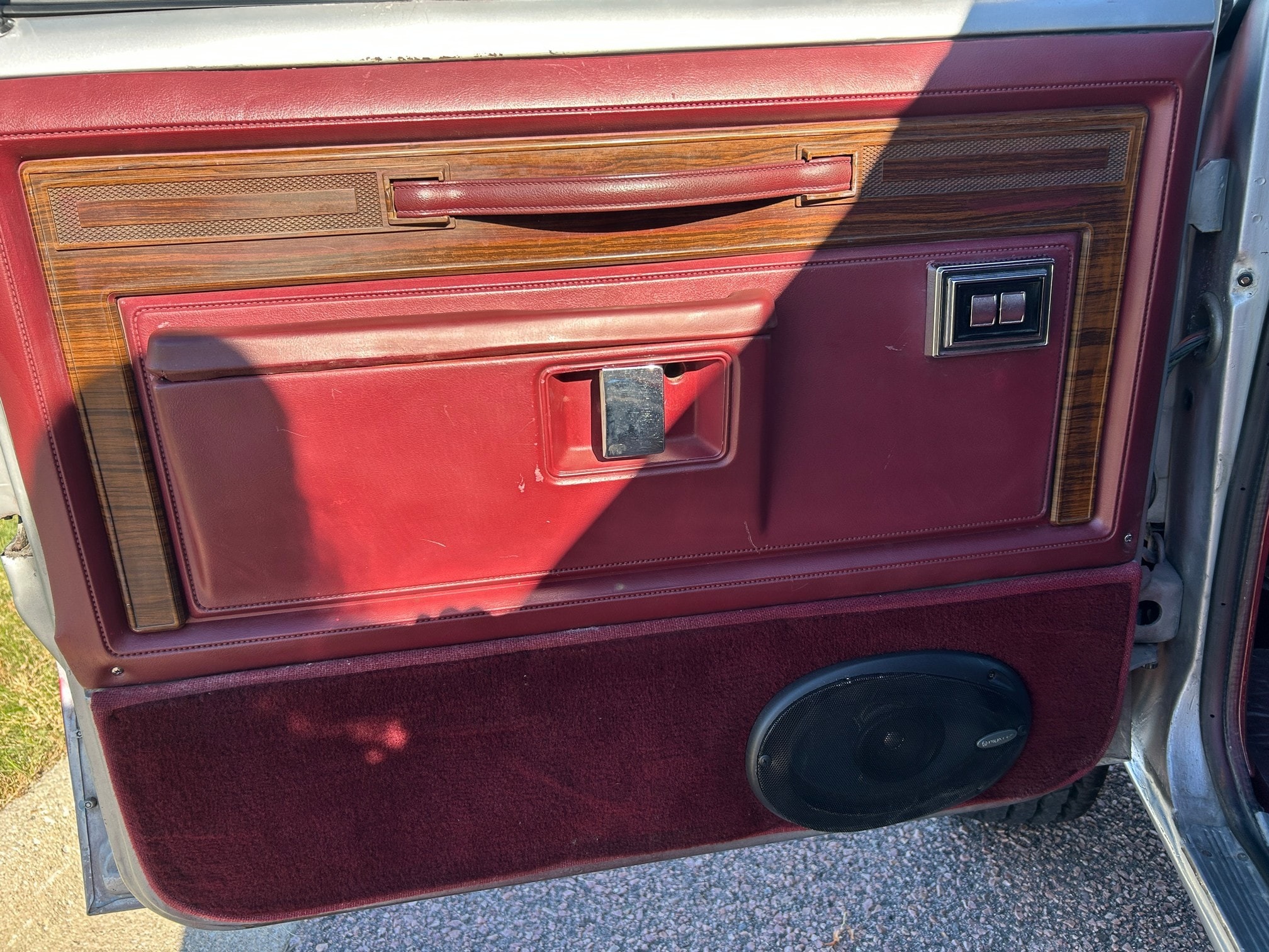 1984 Dodge Ramcharger Royal SE