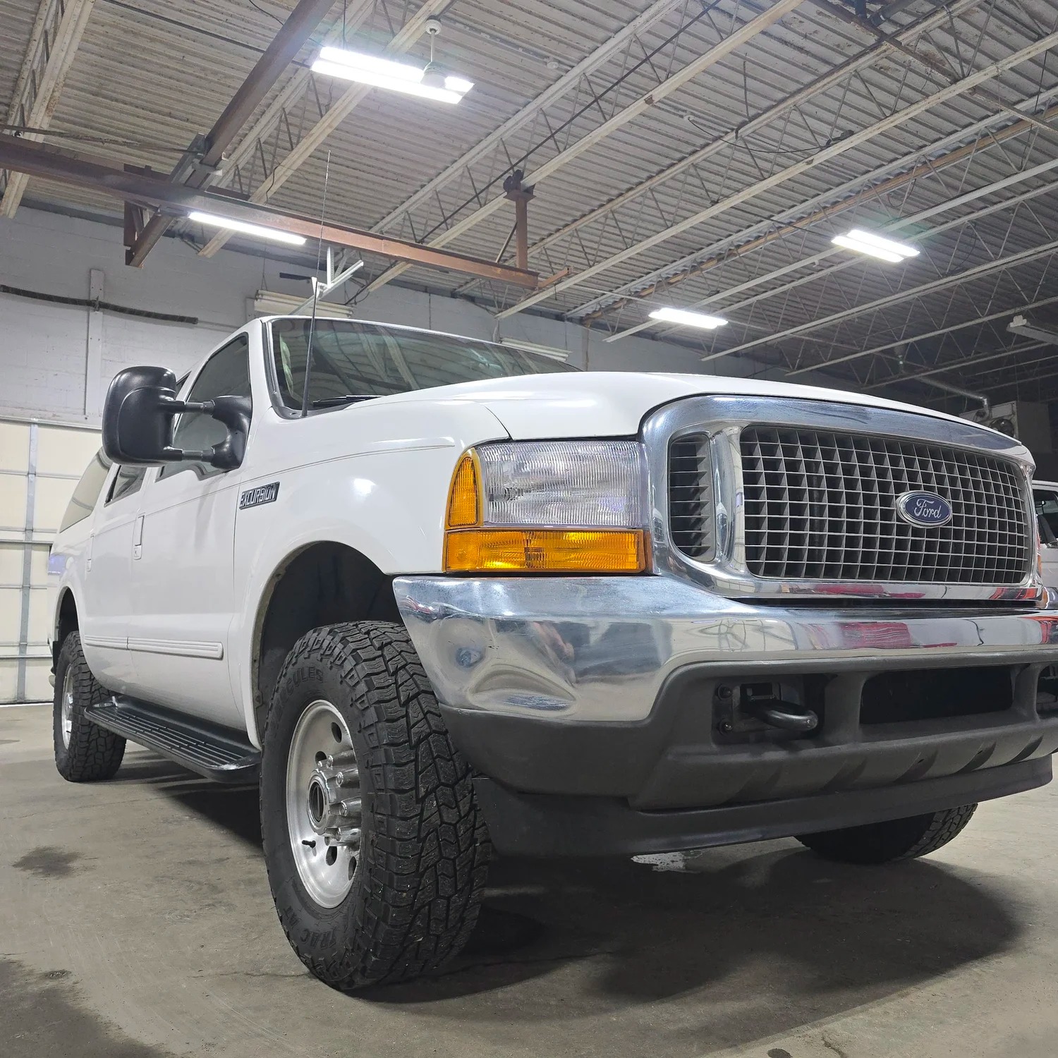 2000 Ford Excursion XLT
