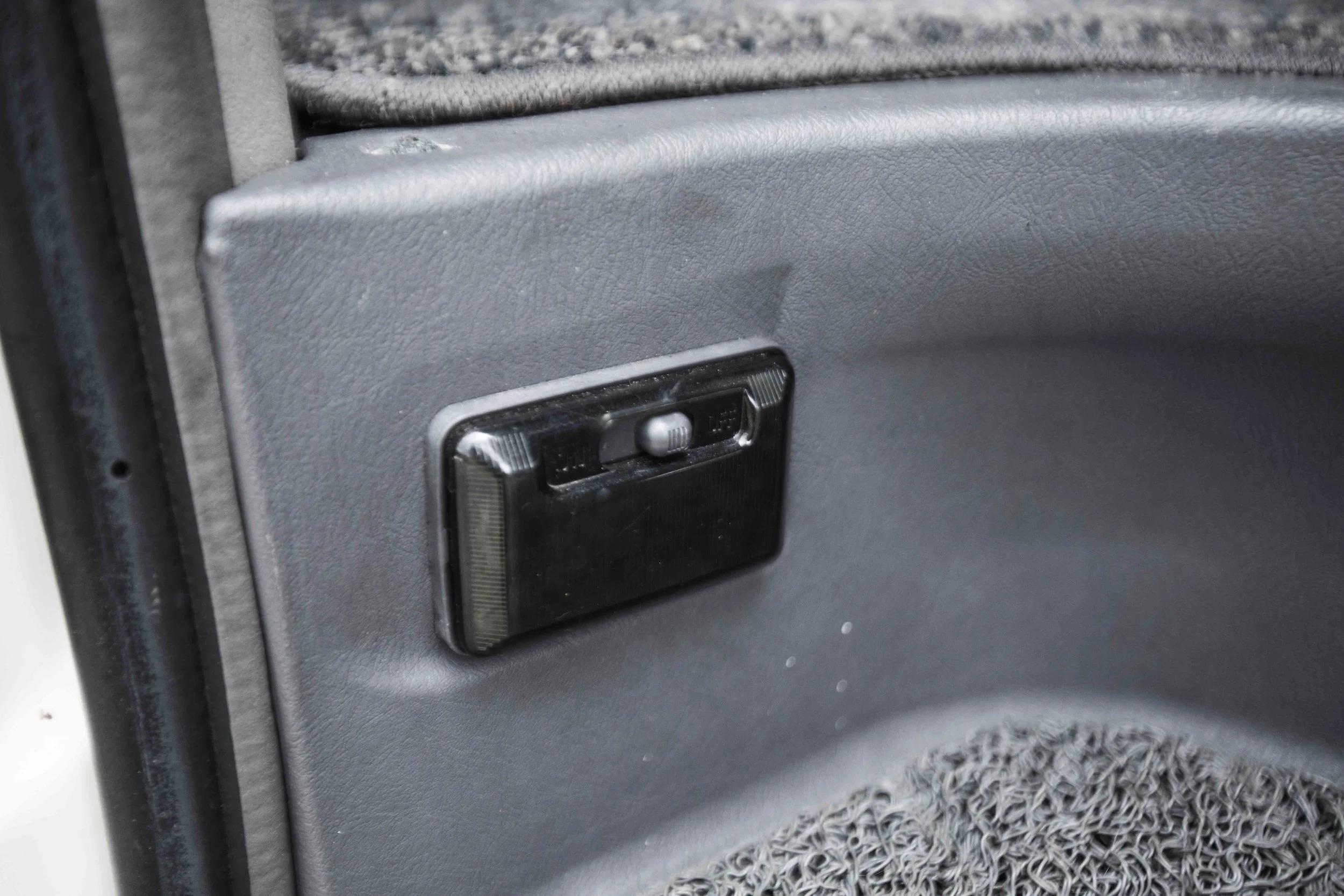1998 Mitsubishi Delica L400 Space Gear XR Active Field