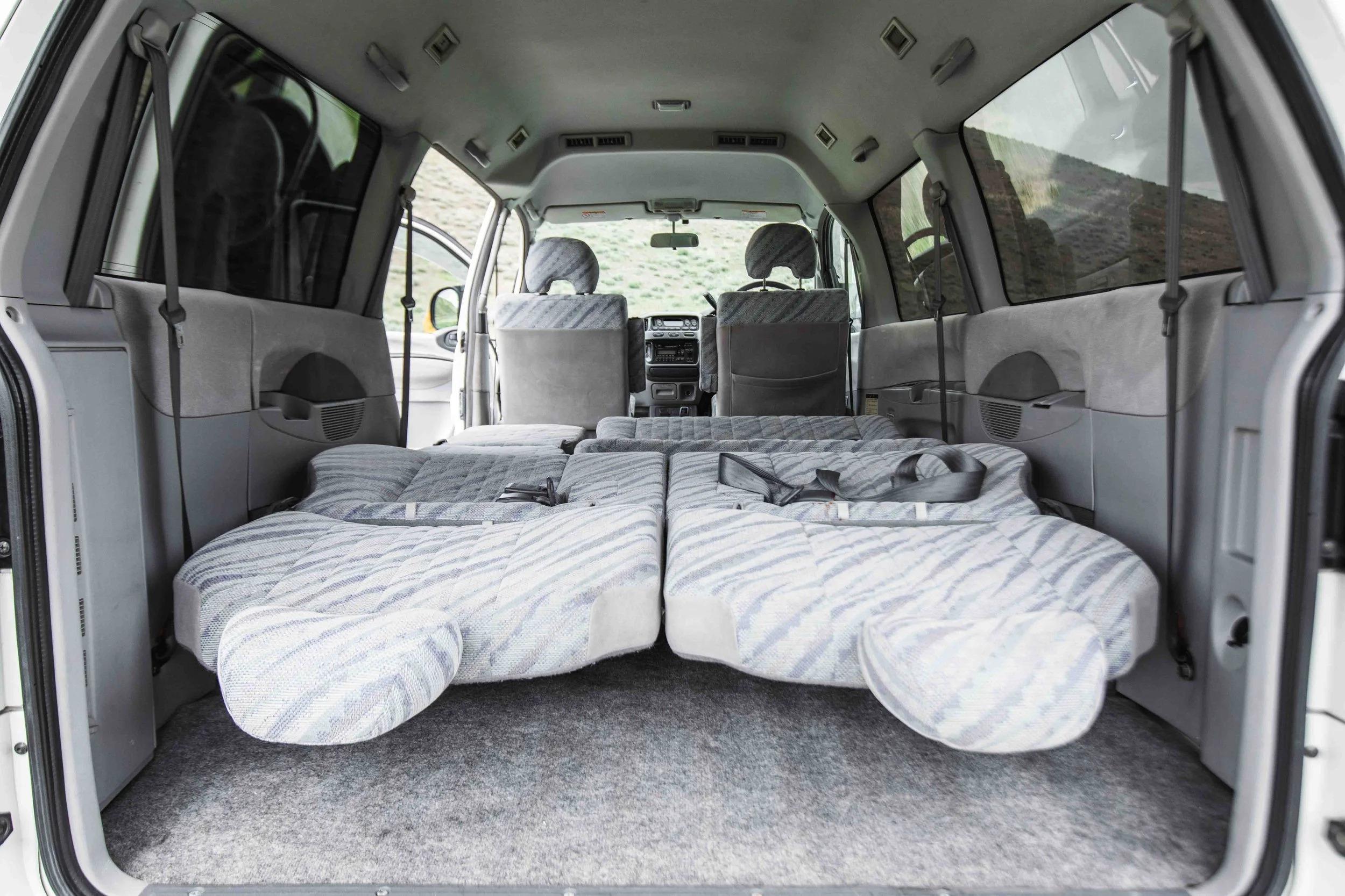 1998 Mitsubishi Delica L400 Space Gear XR Active Field