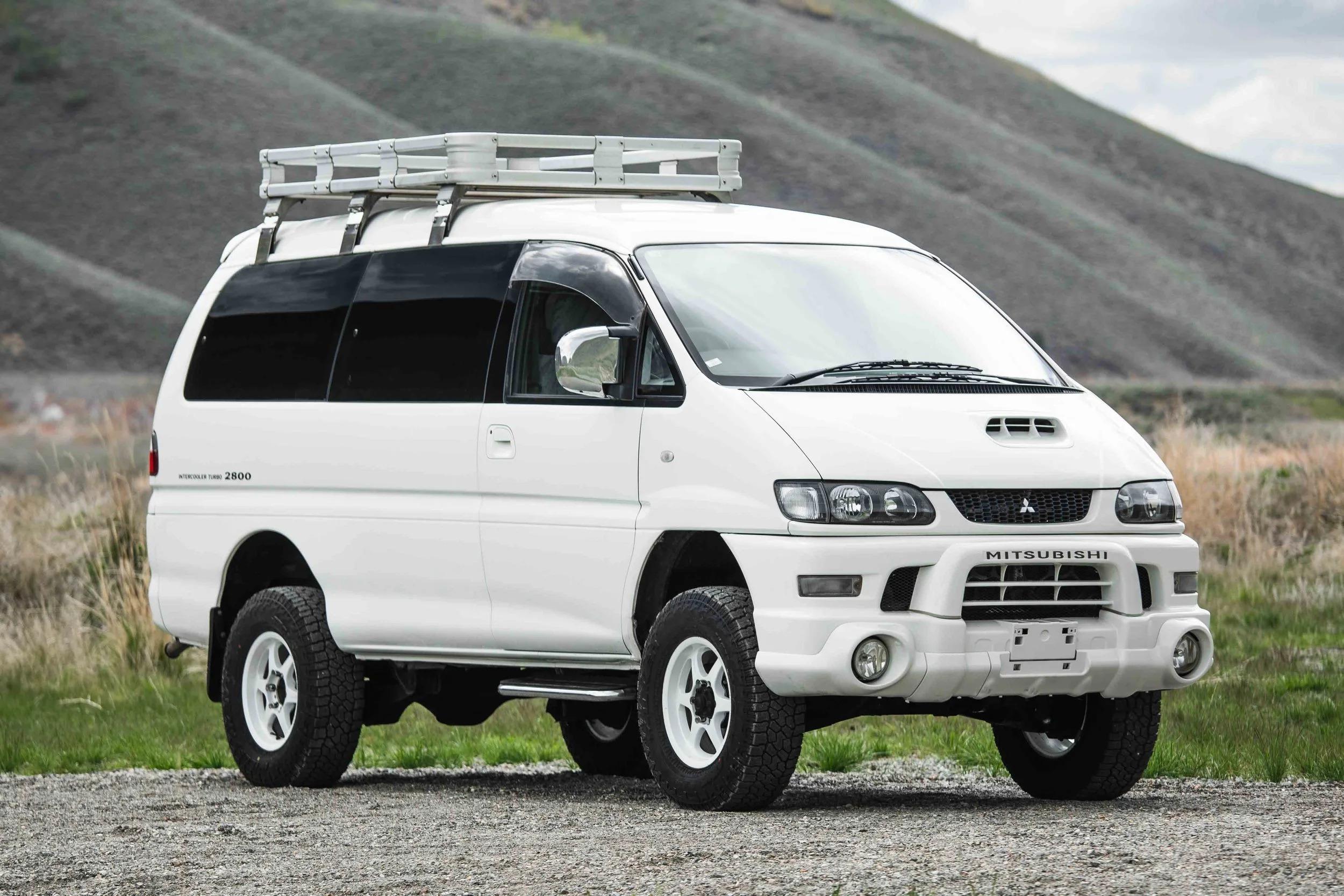 1998 Mitsubishi Delica L400 Space Gear XR Active Field