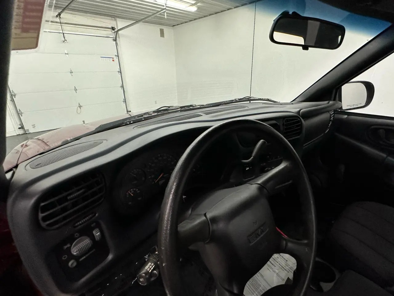 2003 GMC Sonoma SL 2WD