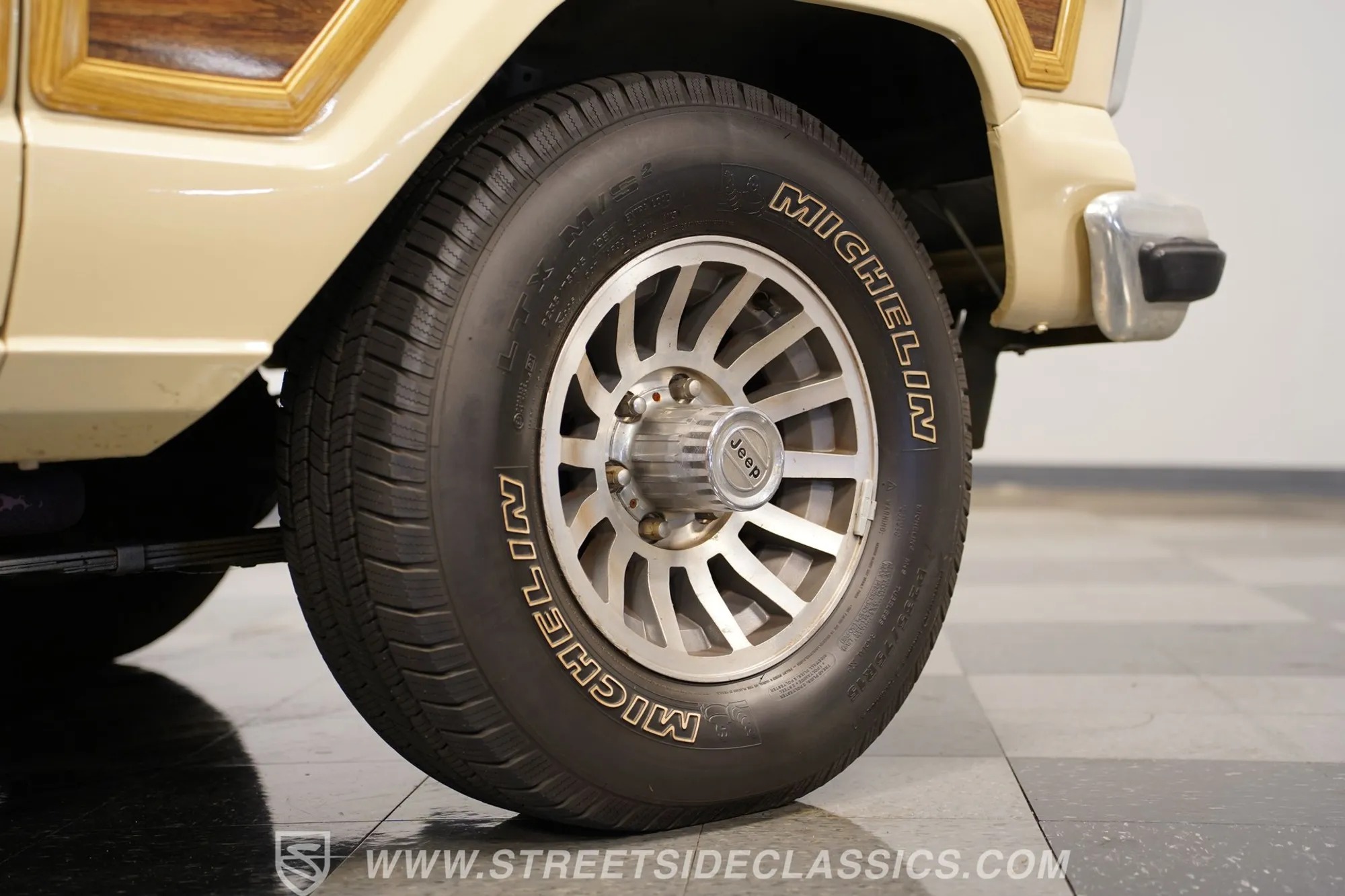 1989 Jeep Grand Wagoneer