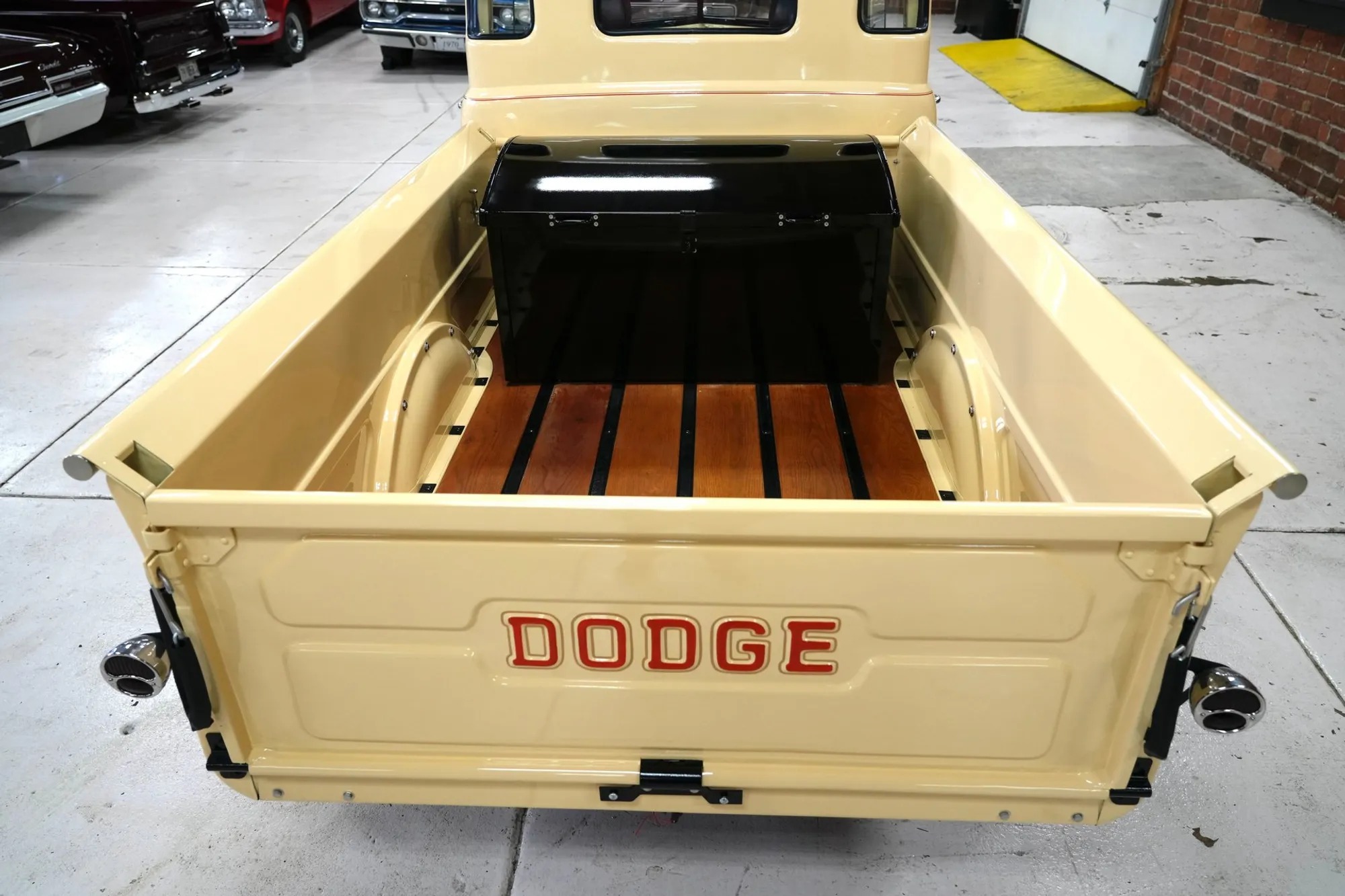HEMI-Powered 1950 Dodge B-2