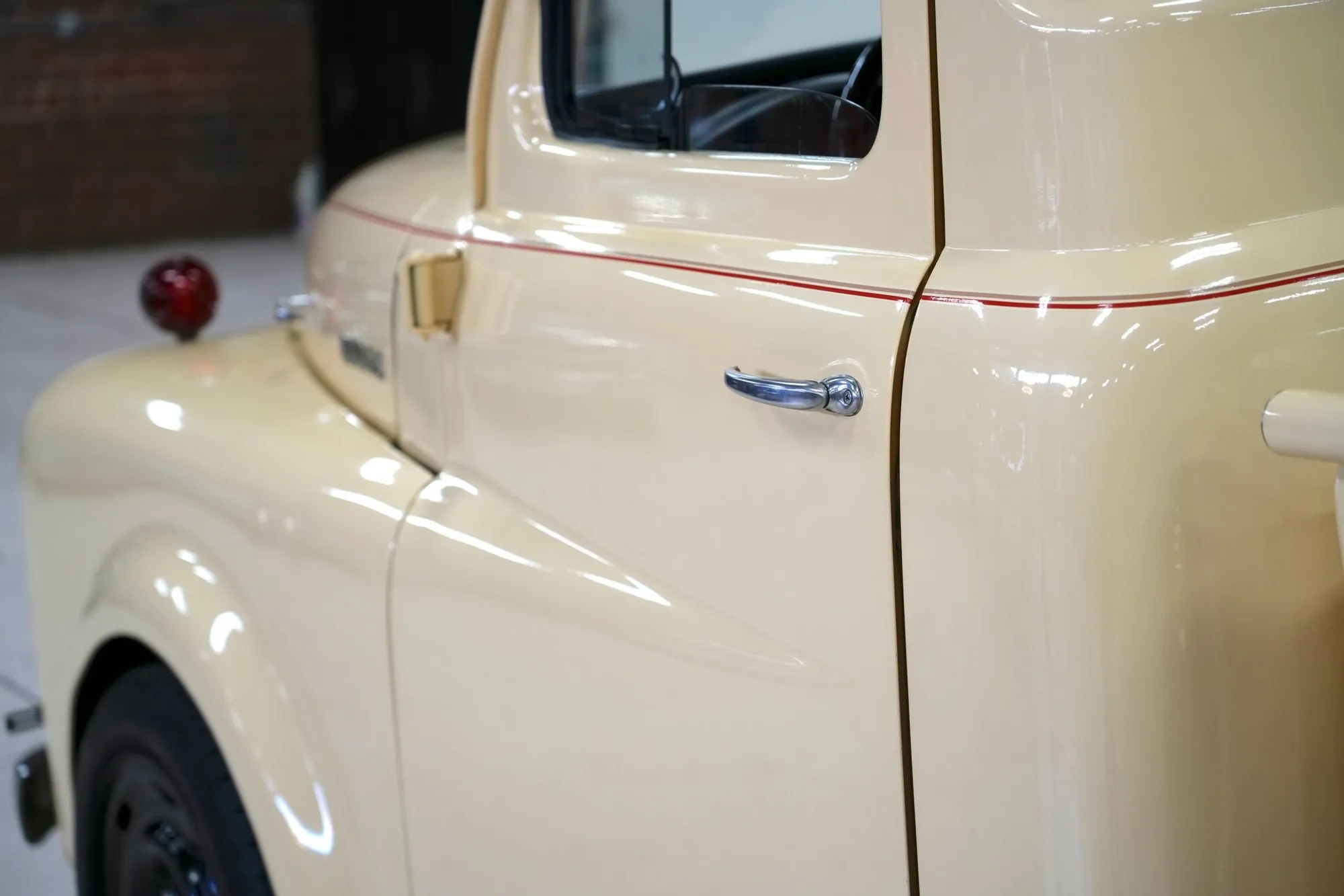 HEMI-Powered 1950 Dodge B-2