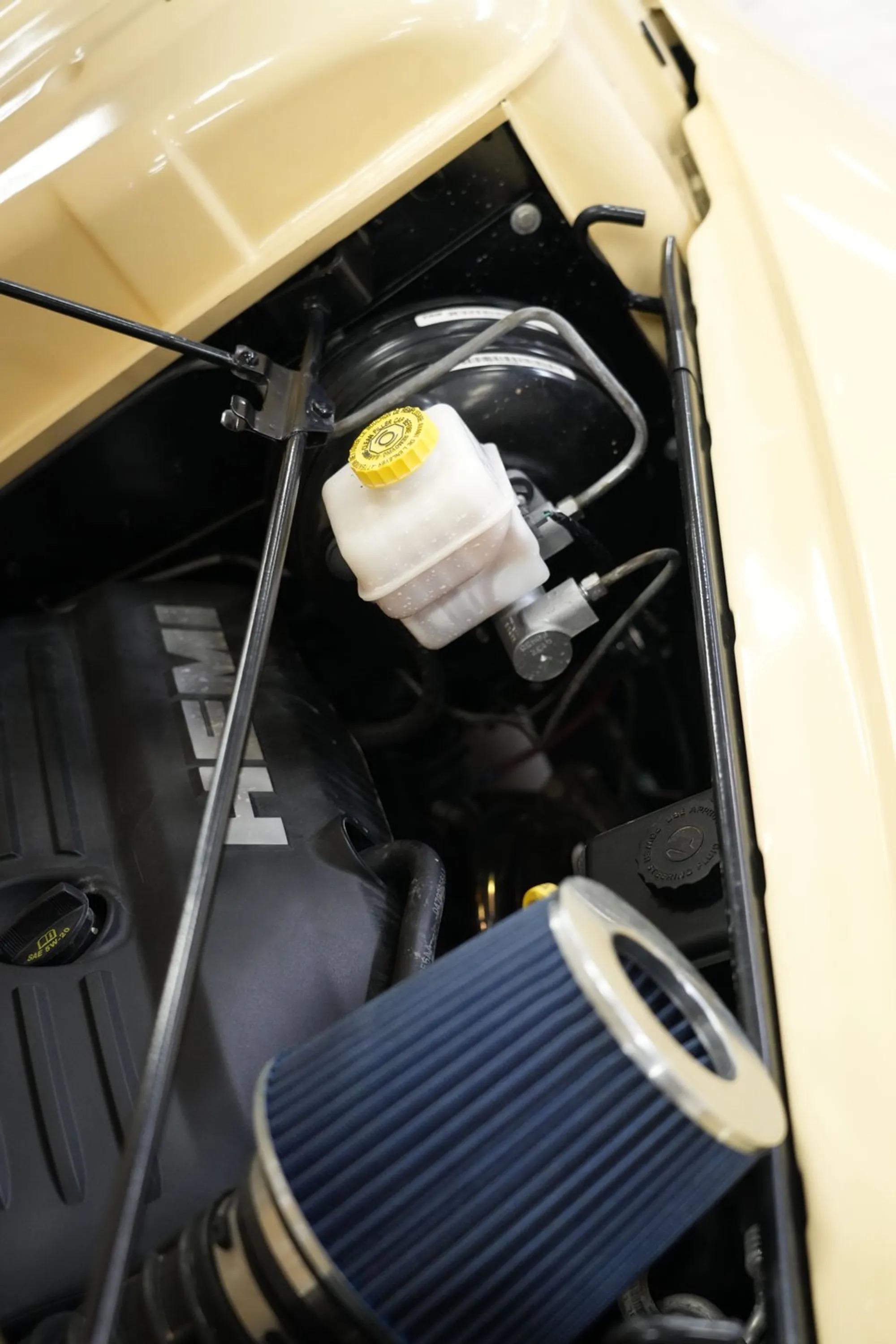 HEMI-Powered 1950 Dodge B-2