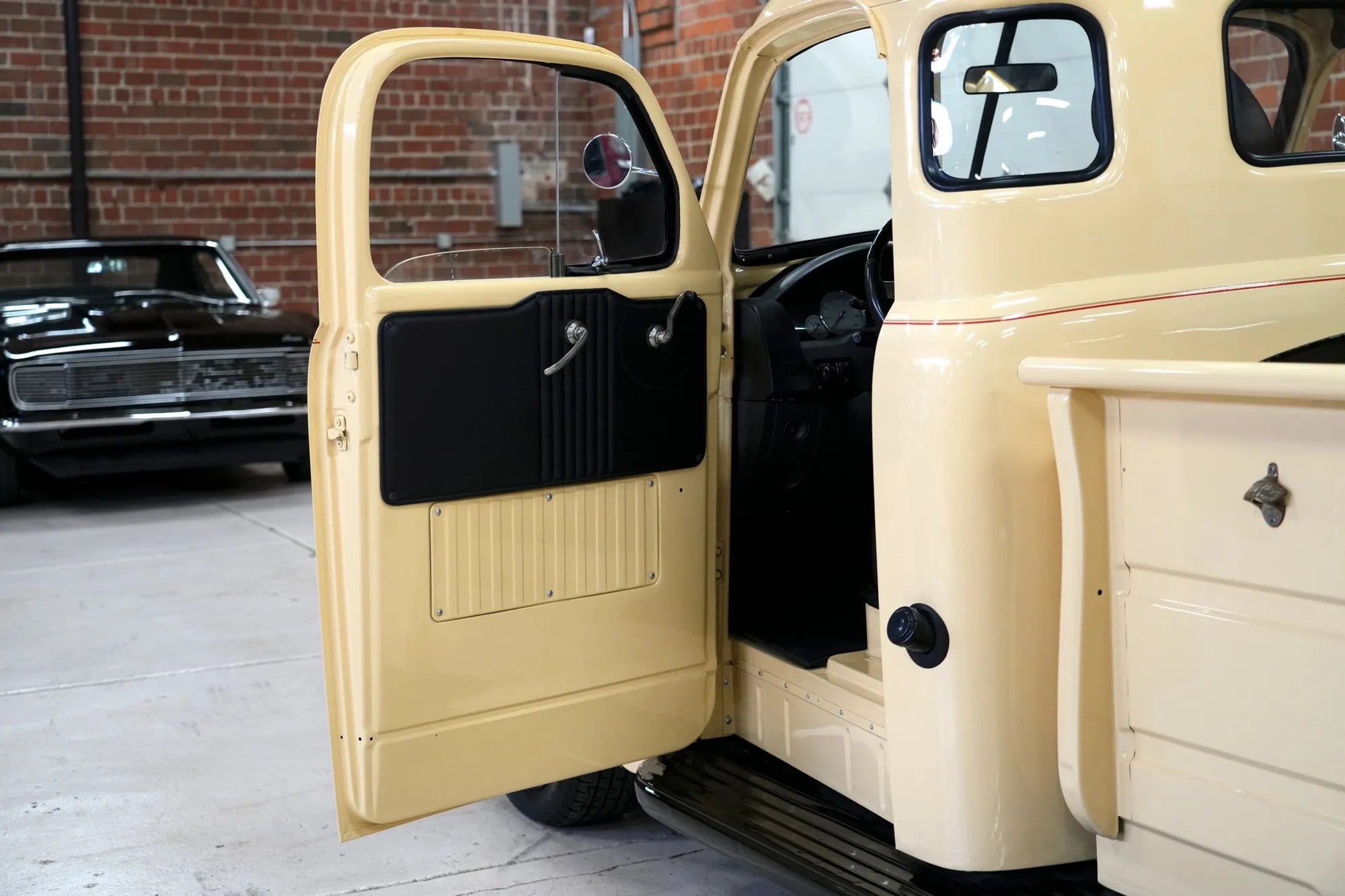 HEMI-Powered 1950 Dodge B-2