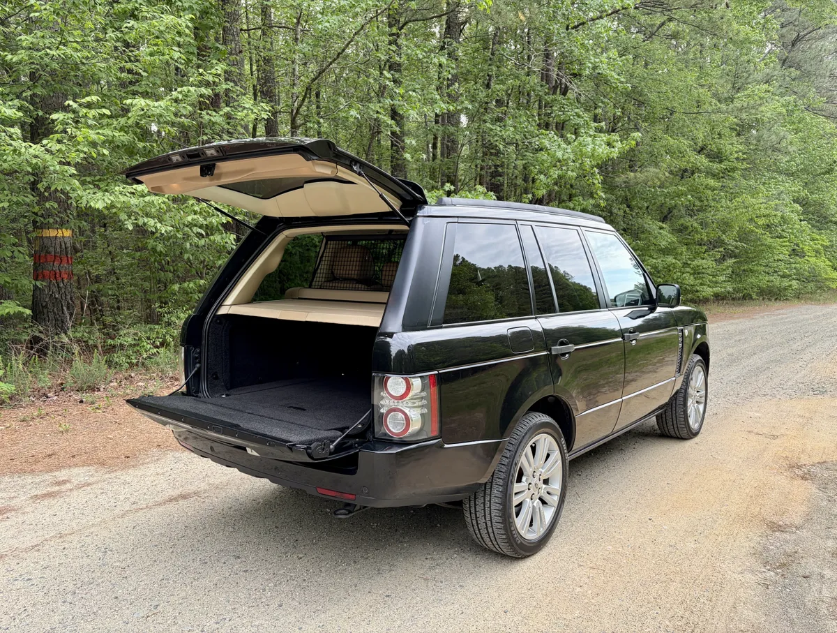 2011 Land Rover Range Rover HSE Luxury