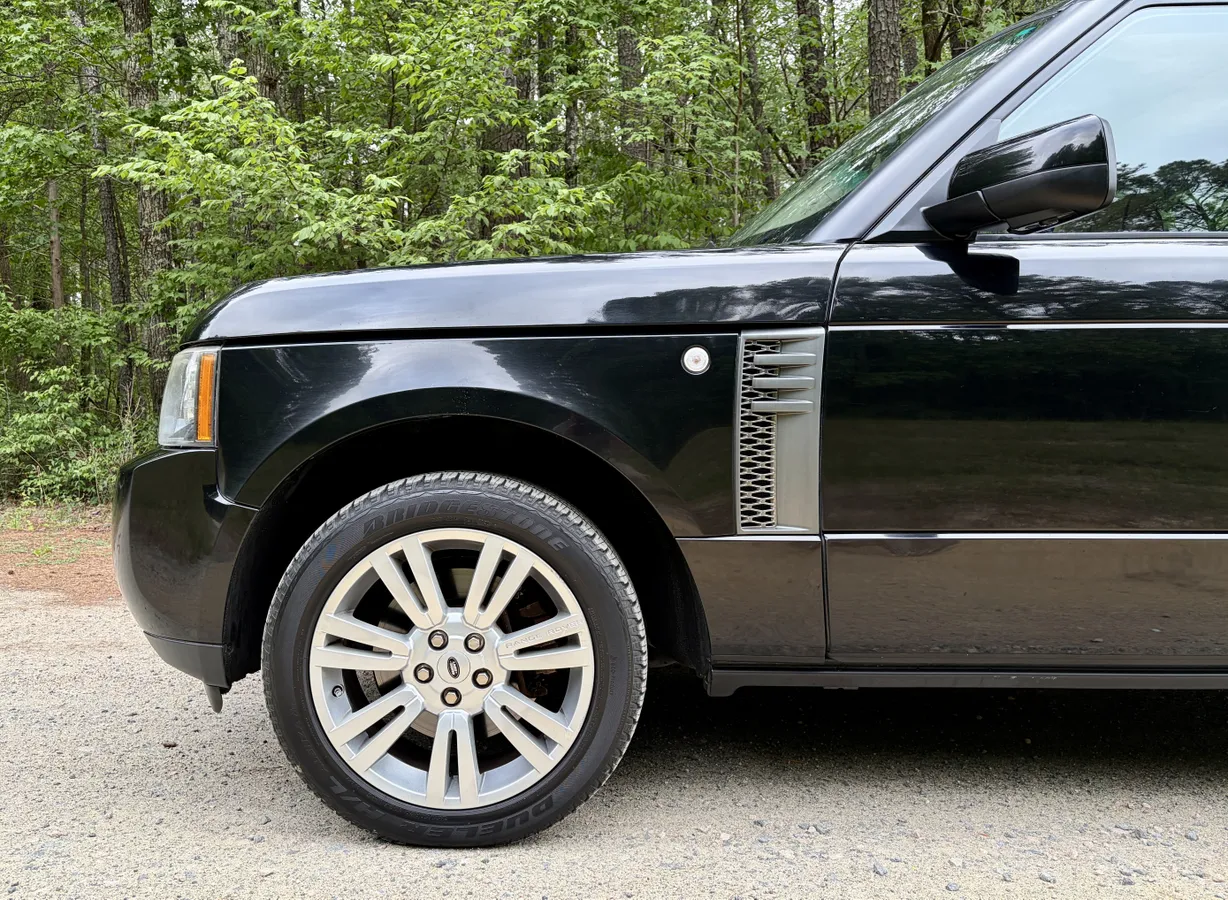 2011 Land Rover Range Rover HSE Luxury