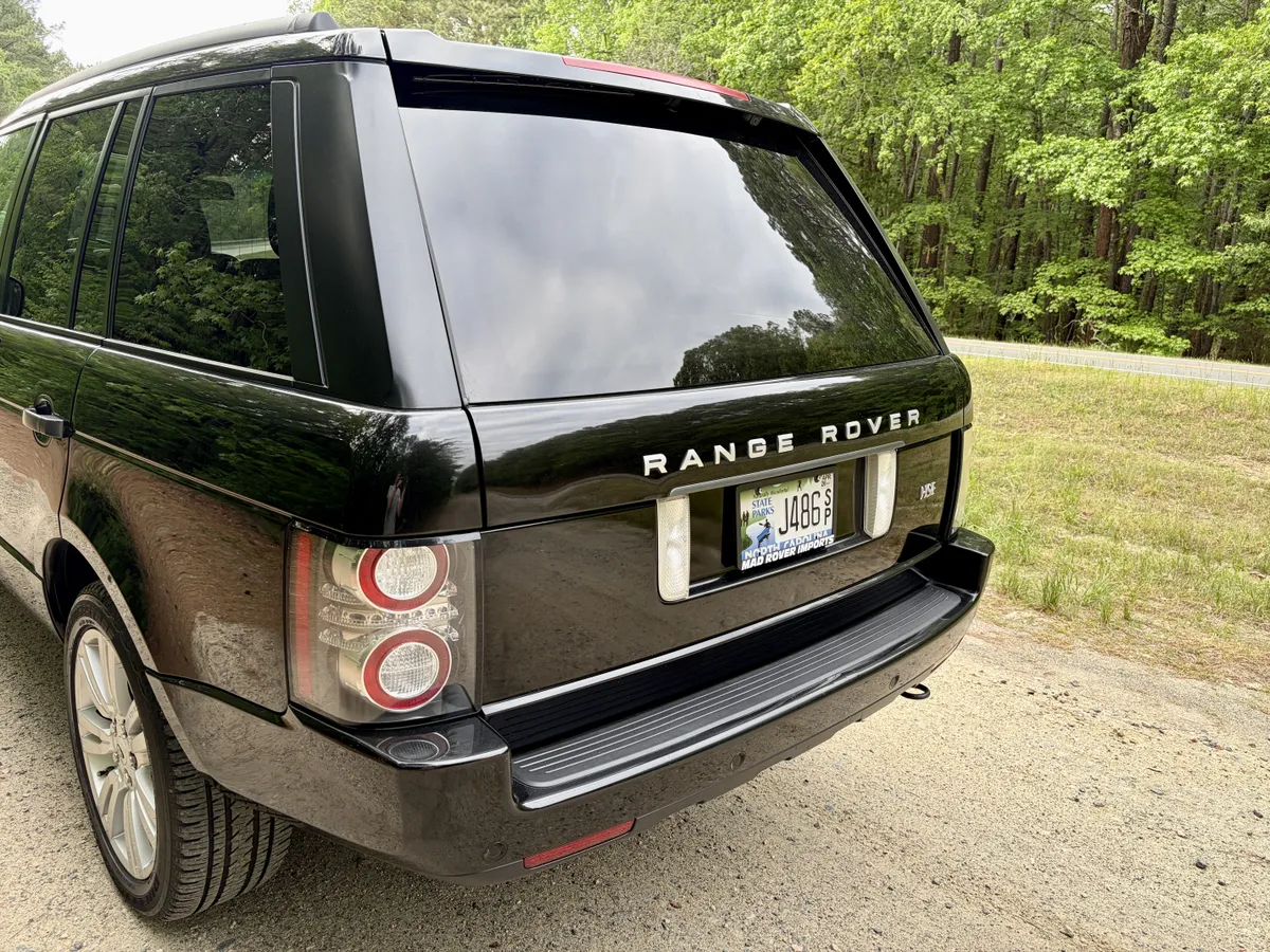 2011 Land Rover Range Rover HSE Luxury