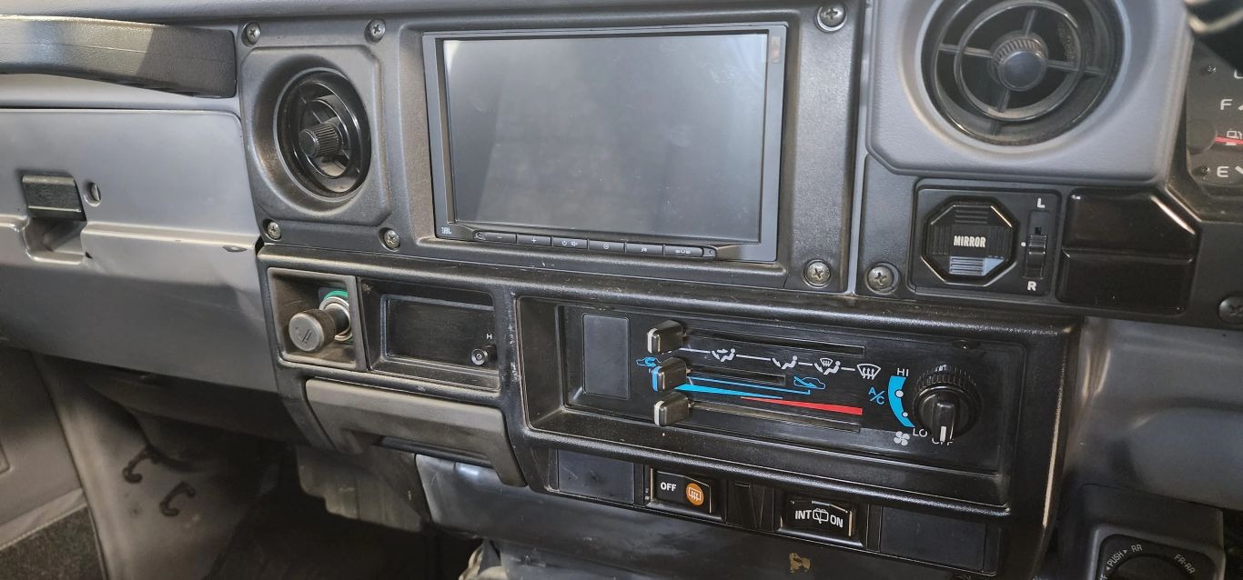 2000 Toyota Land Cruiser HZJ76