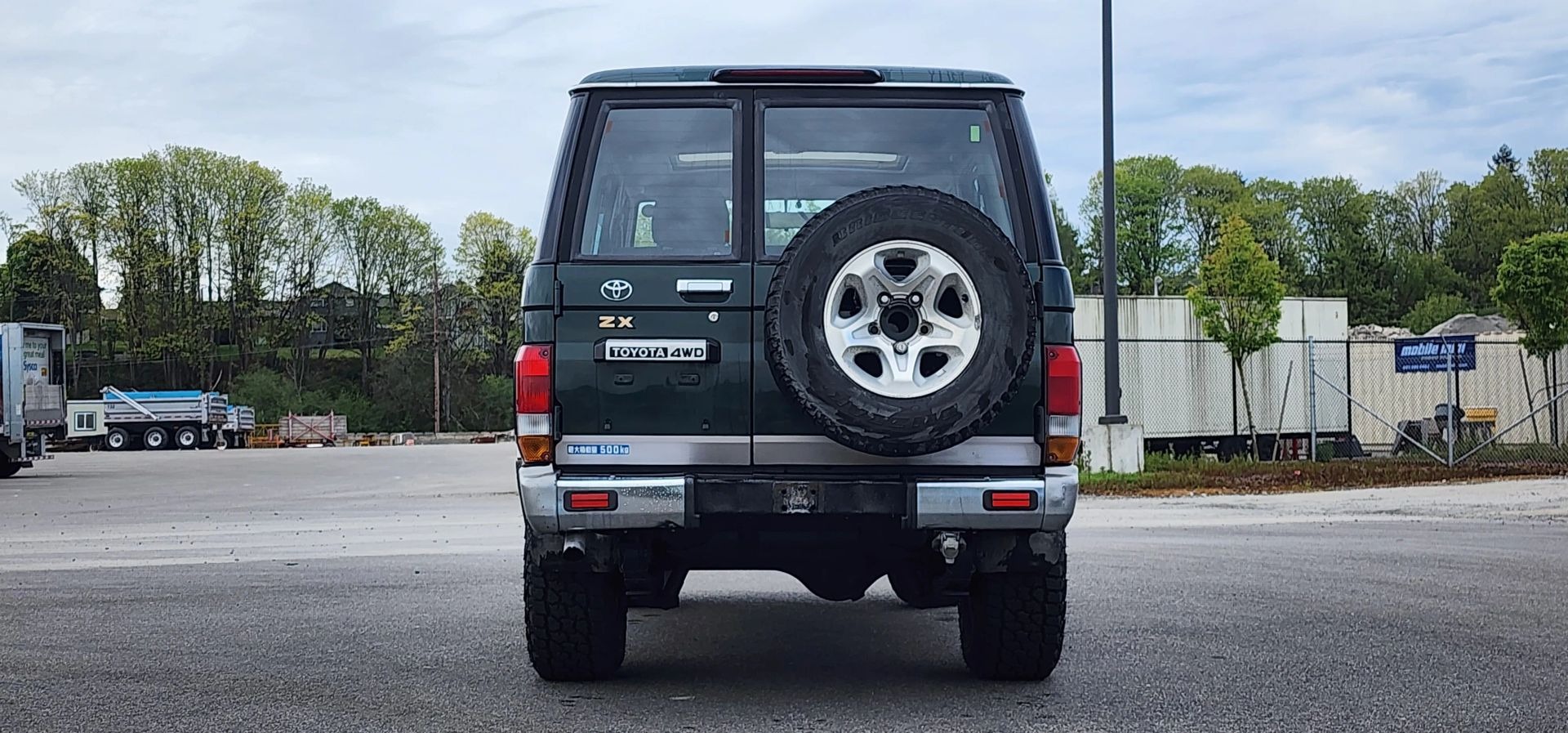 2000 Toyota Land Cruiser HZJ76 - 5