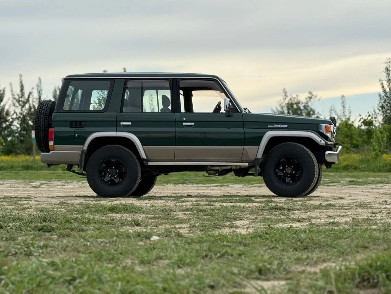 2000 Toyota Land Cruiser HZJ76