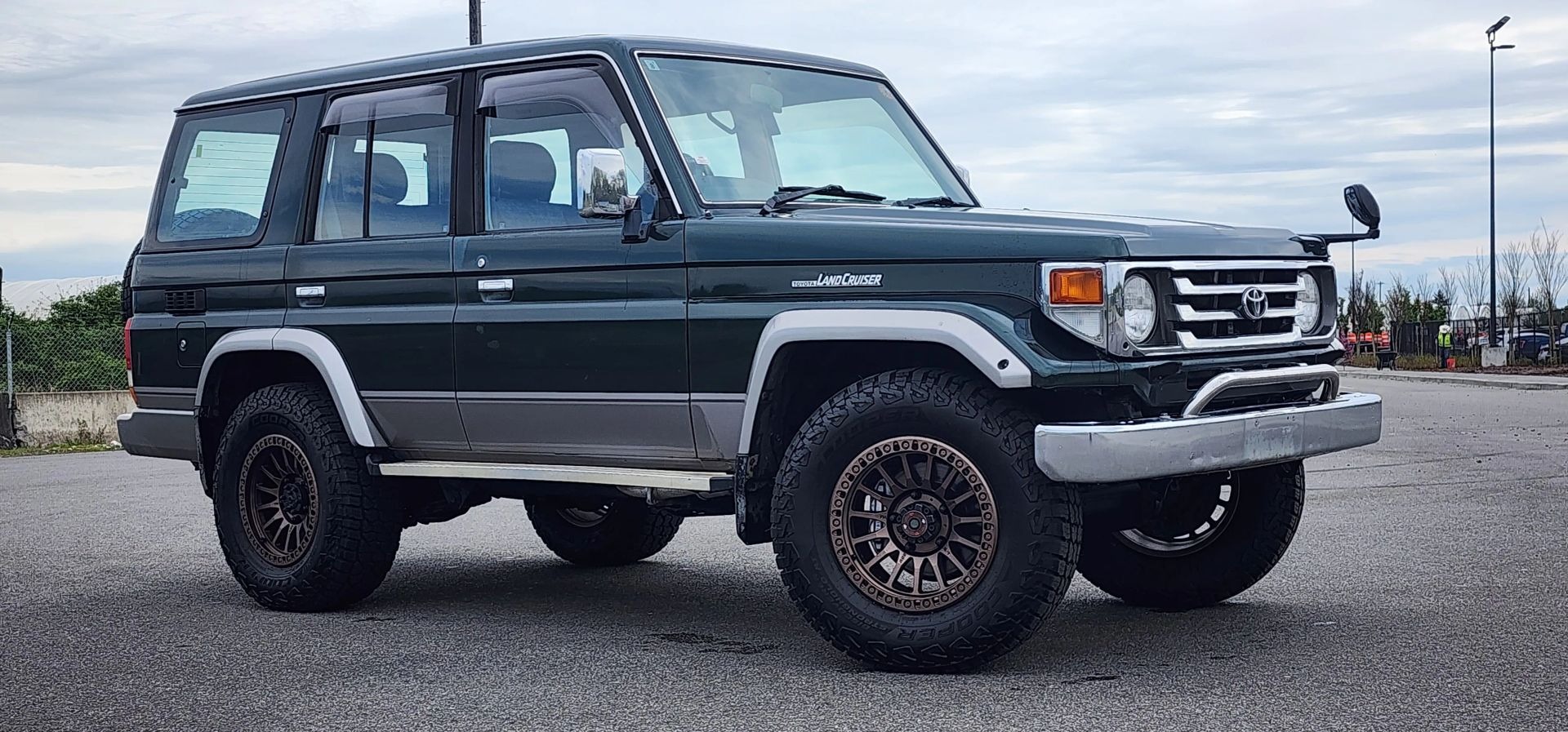 2000 Toyota Land Cruiser HZJ76 - 3