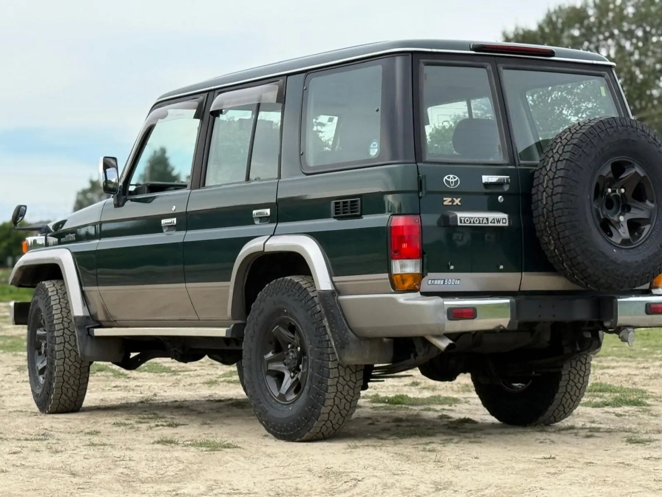 2000 Toyota Land Cruiser HZJ76