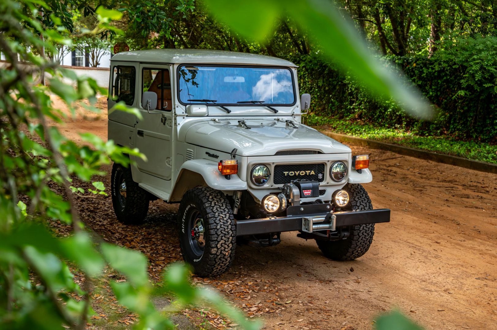 Restored 1980 Toyota Land Cruiser FJ40 - 5