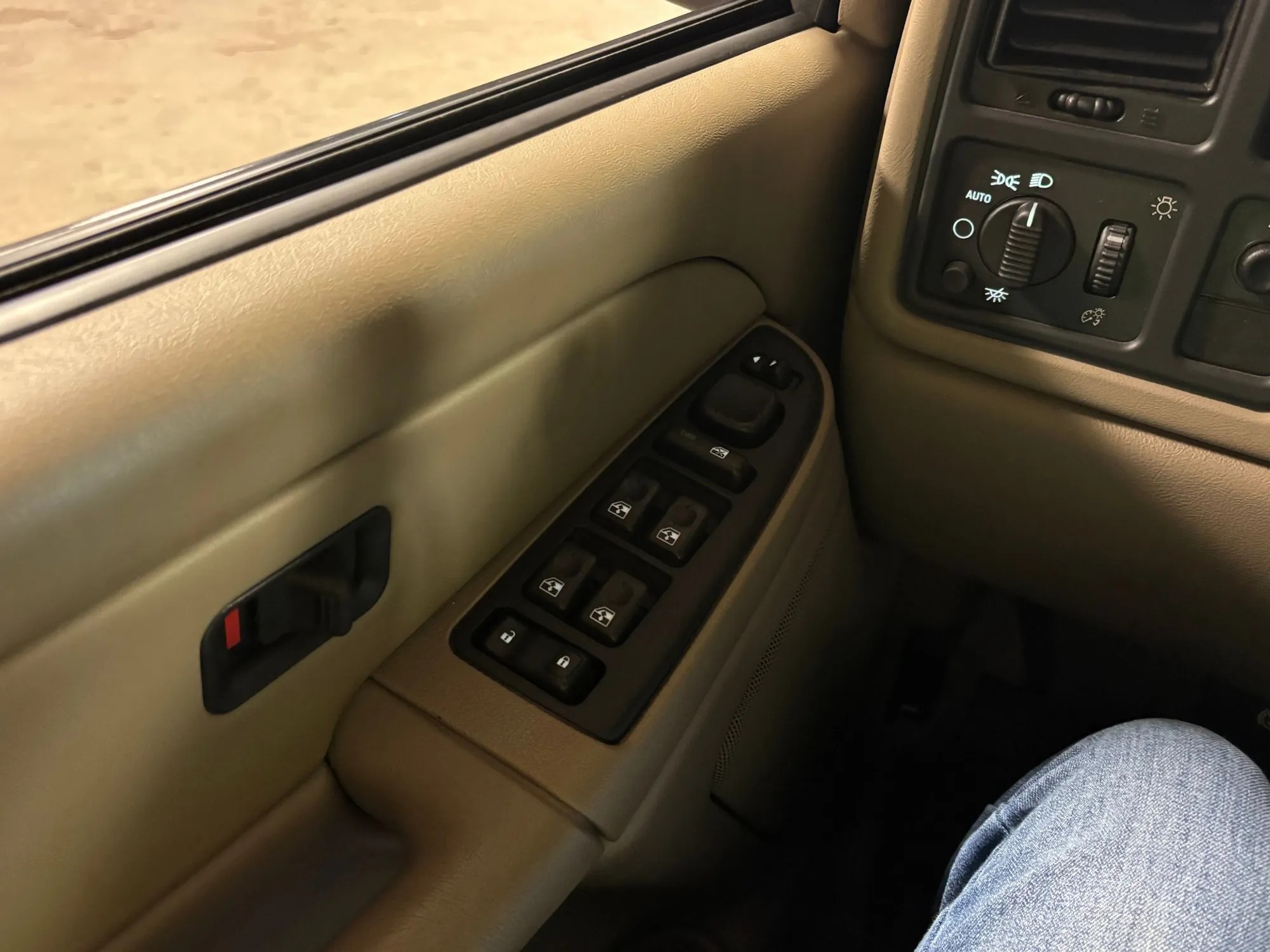 2004 Chevrolet 2500 Silverado LS