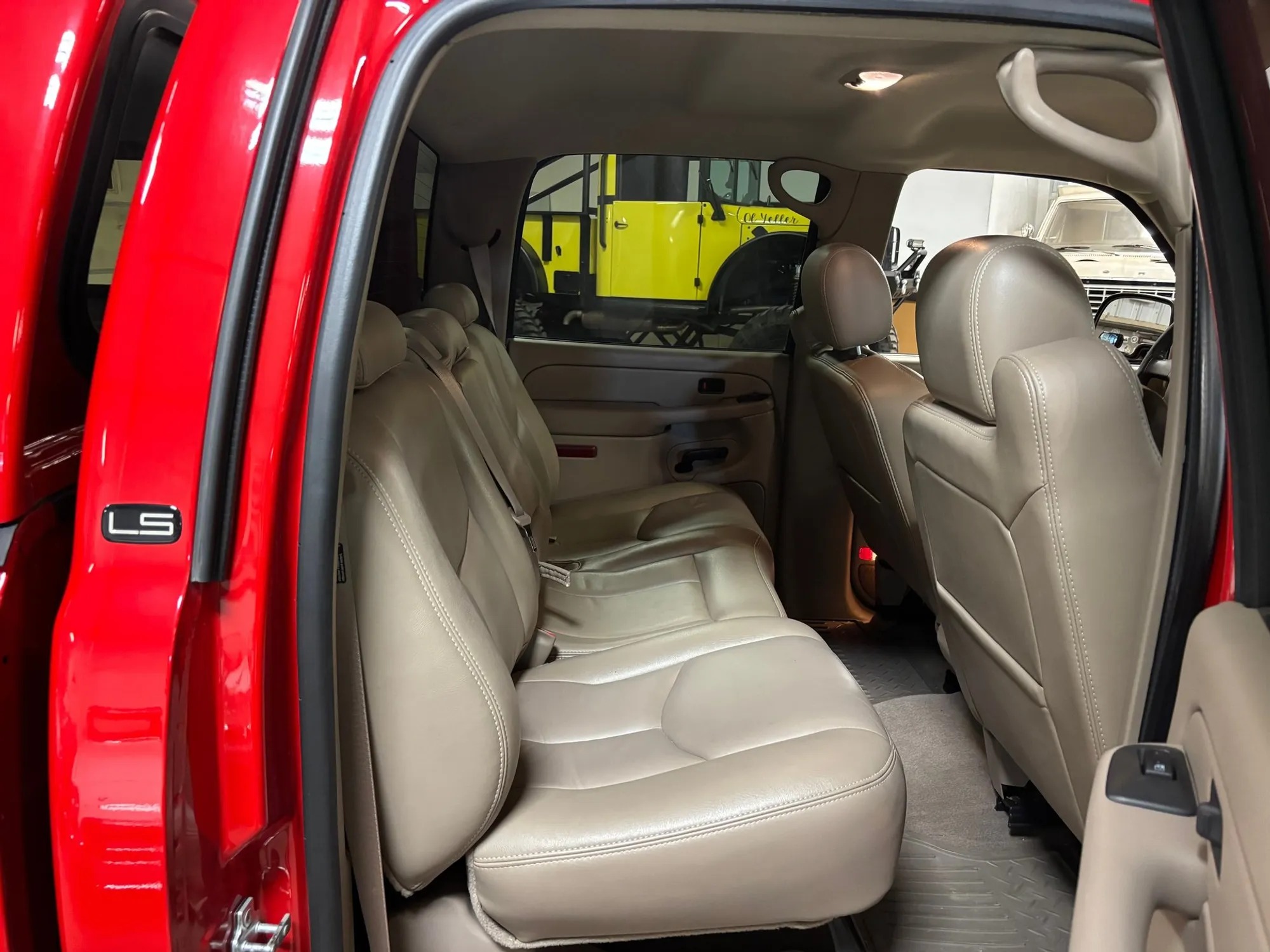 2004 Chevrolet 2500 Silverado LS