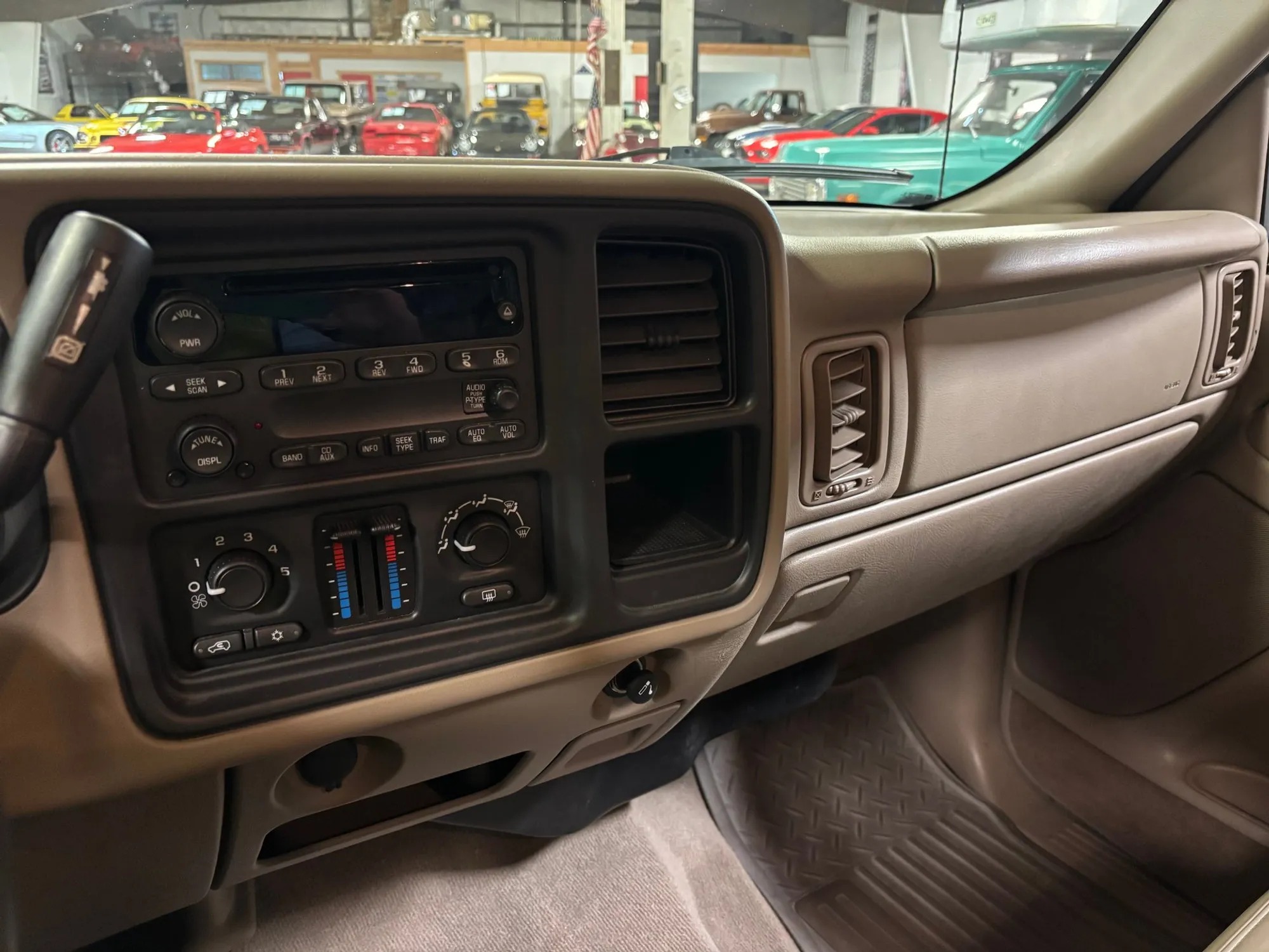 2004 Chevrolet 2500 Silverado LS